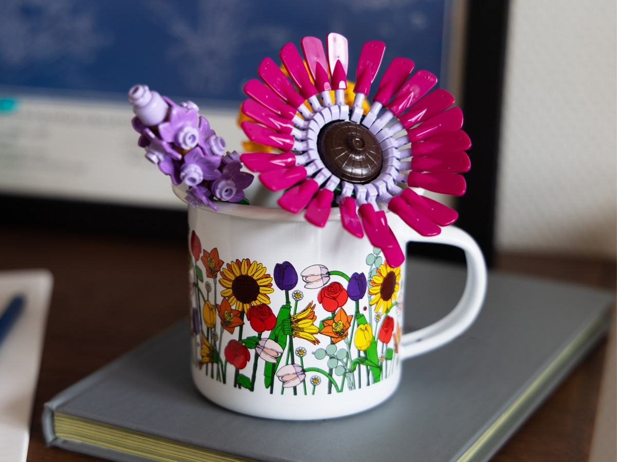 LEGO® 5010326 Botanicals Enamel Mug - zdjęcie 2