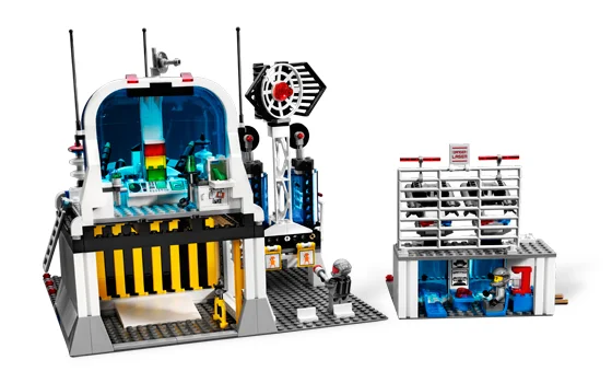 LEGO® 5985 Space Police Central - zdjęcie 4