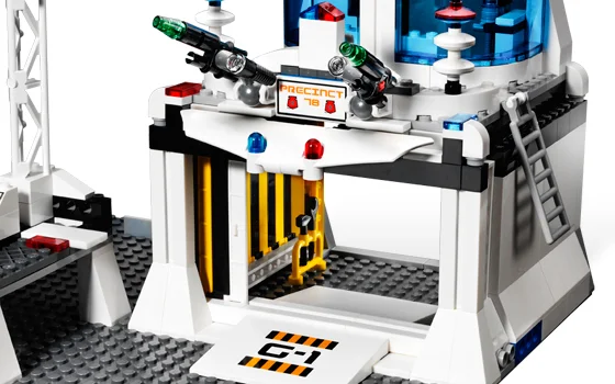 LEGO® 5985 Space Police Central - zdjęcie 5