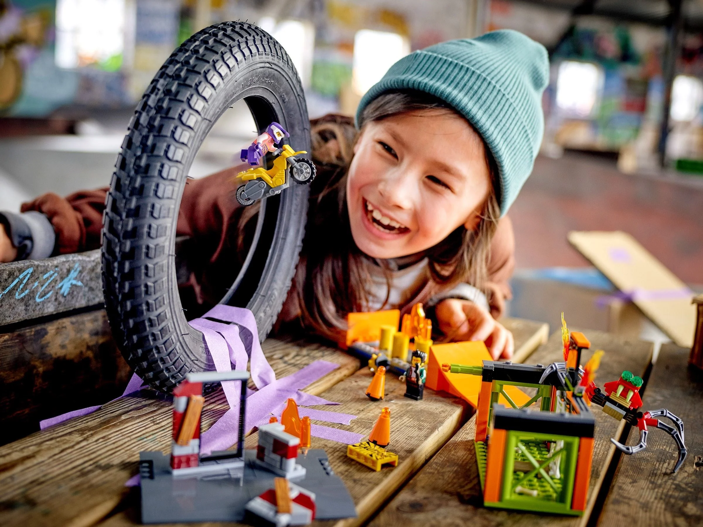 LEGO® 60293 Park kaskaderski - zdjęcie 13