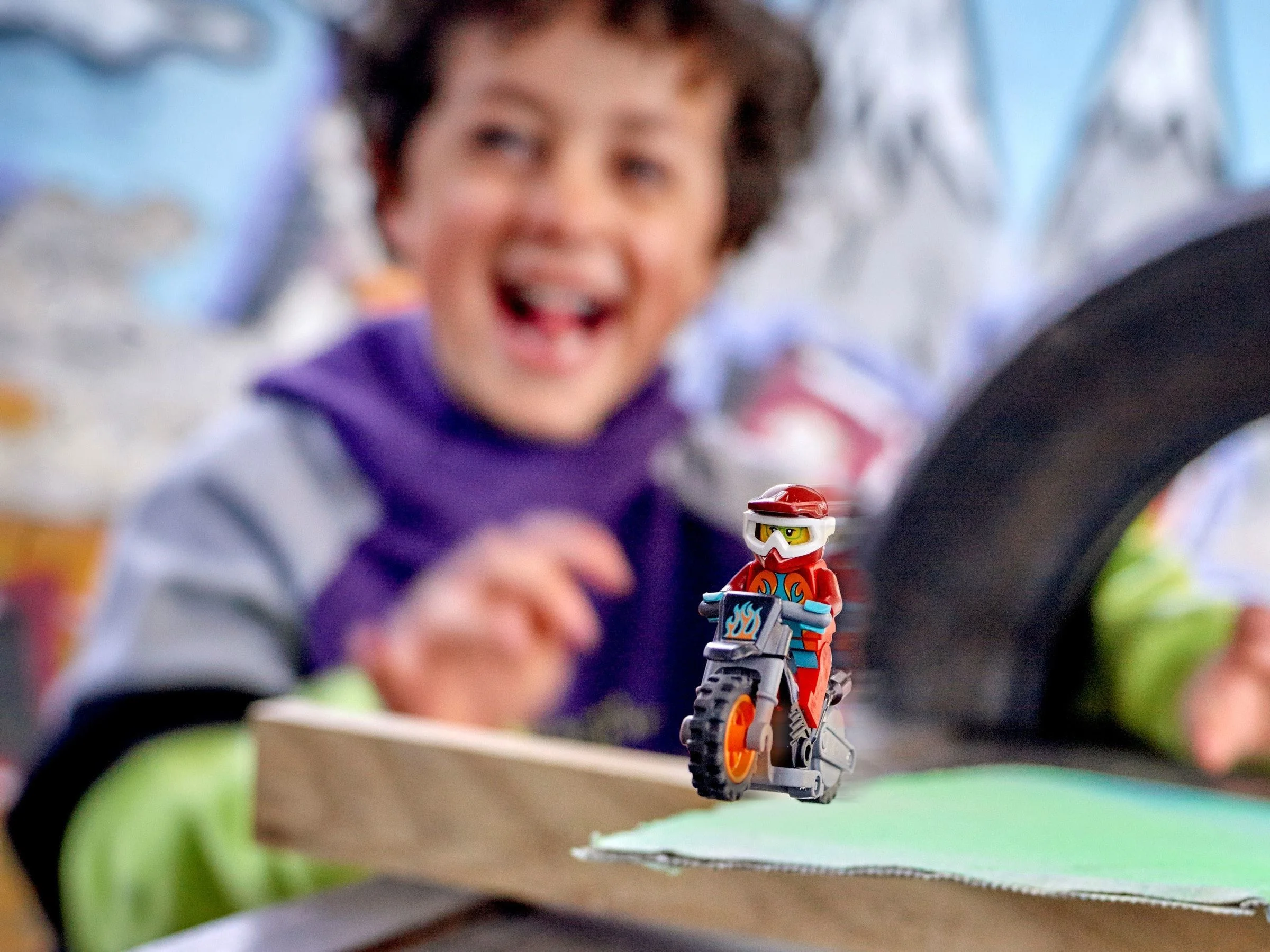 LEGO® 60311 LEGO City Ognisty motocykl kaskaderski - zdjęcie 3