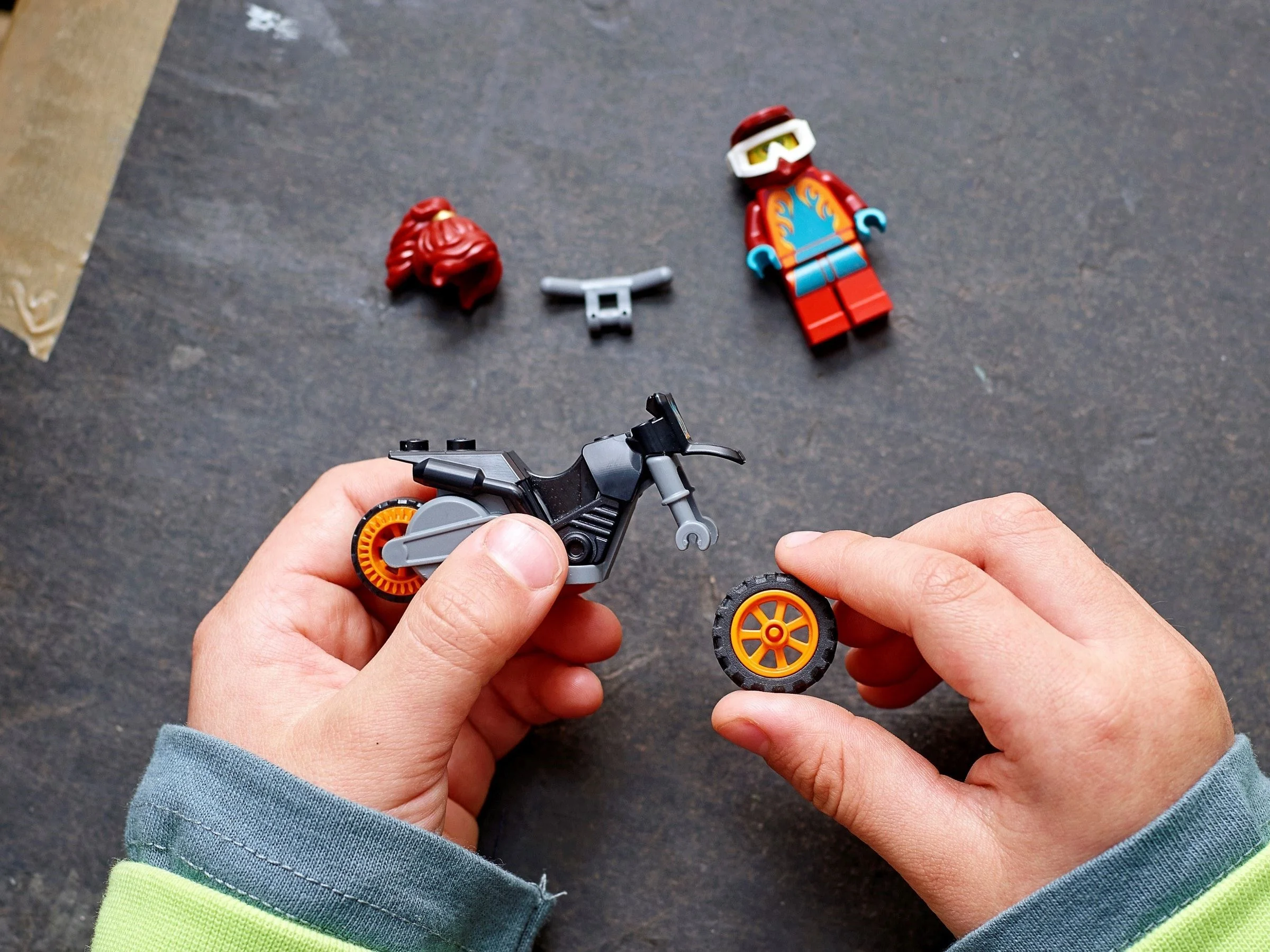 LEGO® 60311 LEGO City Ognisty motocykl kaskaderski - zdjęcie 10