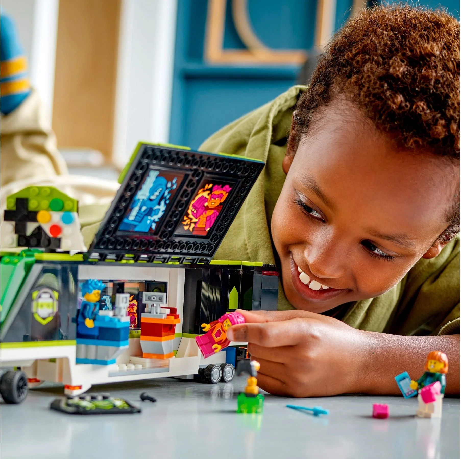 LEGO® 60388 Ciężarówka na turniej gier - zdjęcie 9