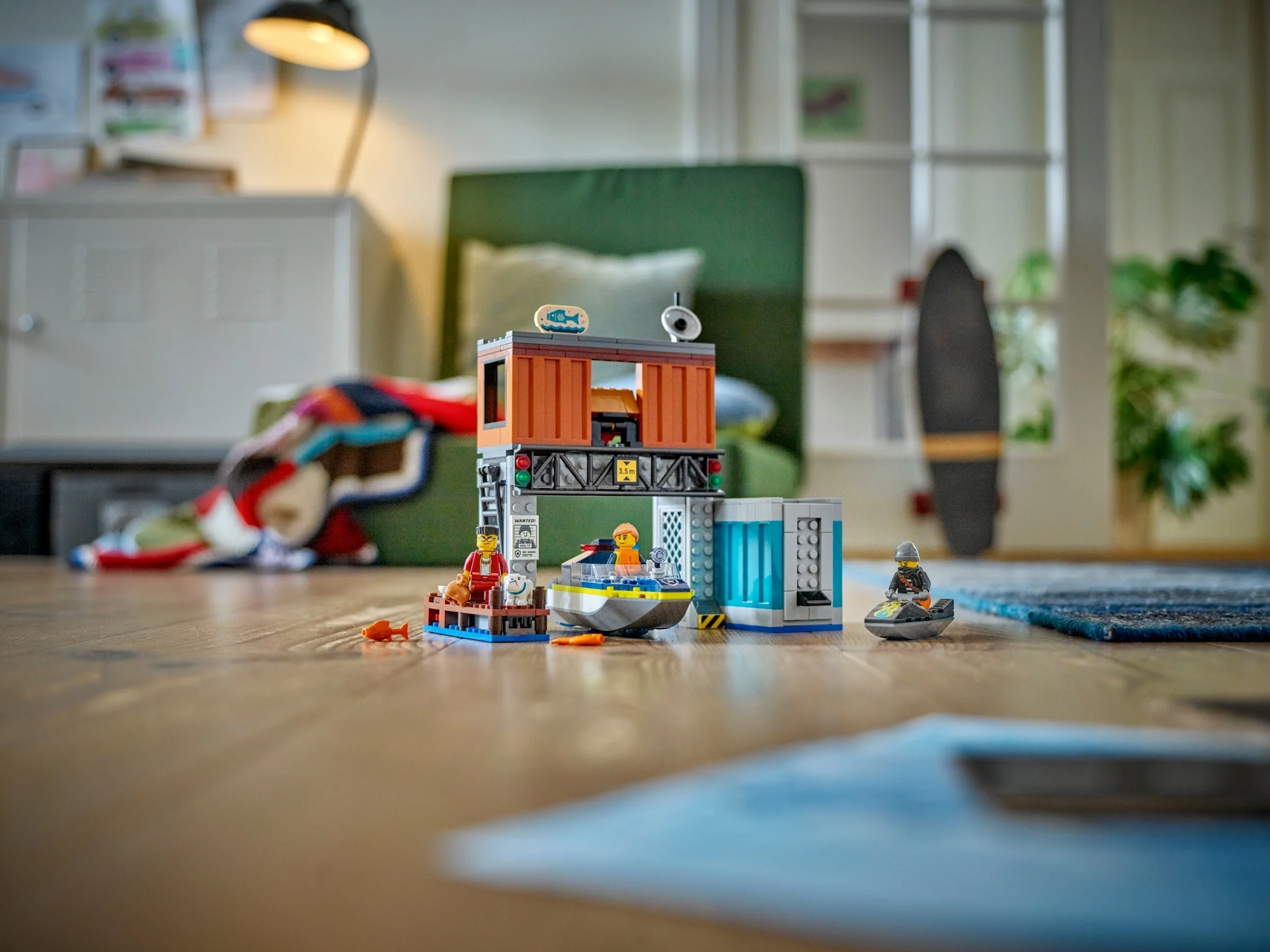 LEGO® 60417 Lego City Policyjna Motorówka I Kryjówka Złodziejaszków - zdjęcie 10