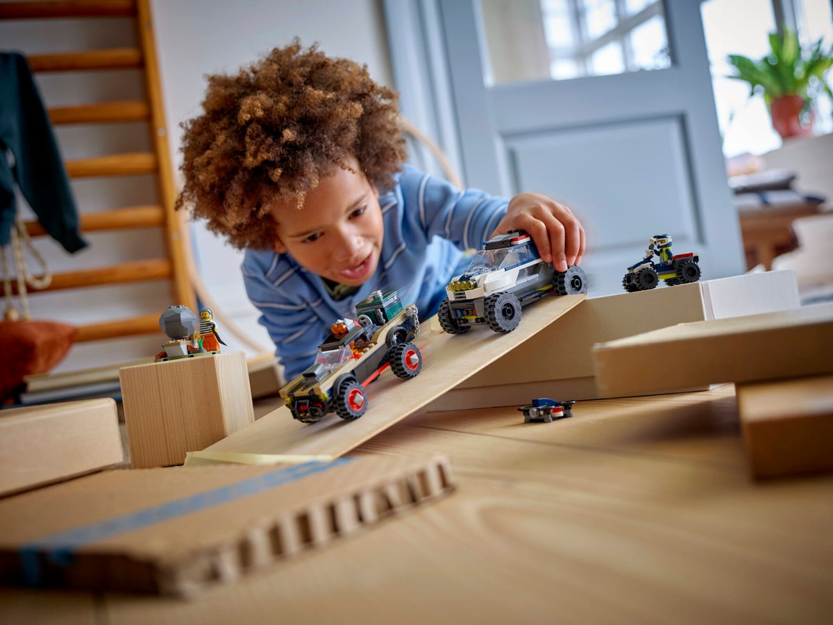 LEGO® 60449 Pościg terenówką policyjną - zdjęcie 8