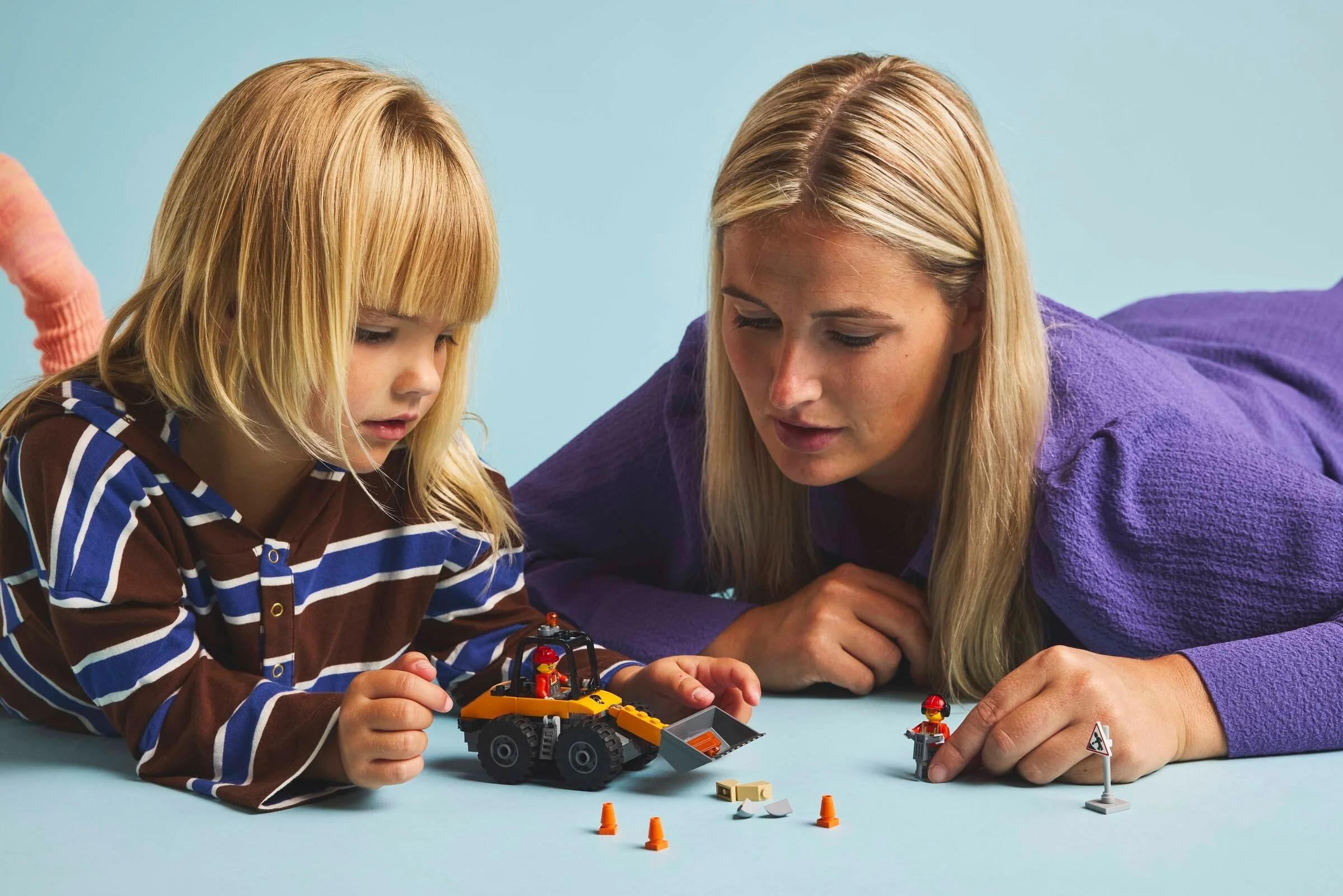 LEGO® 60450 Żółta ładowarka kołowa - zdjęcie 4