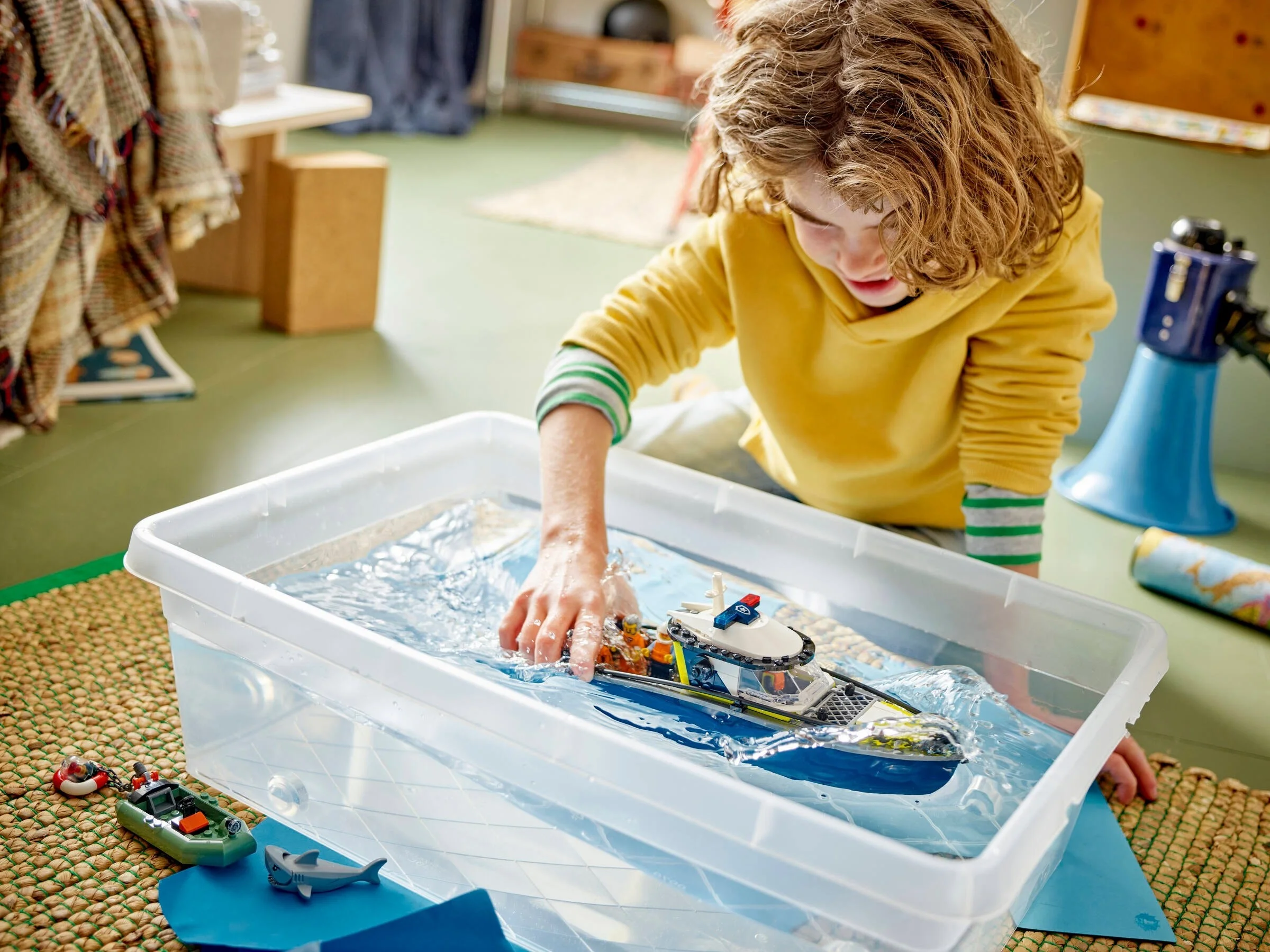 LEGO® 60456 Pościg łodzią policyjną - zdjęcie 5