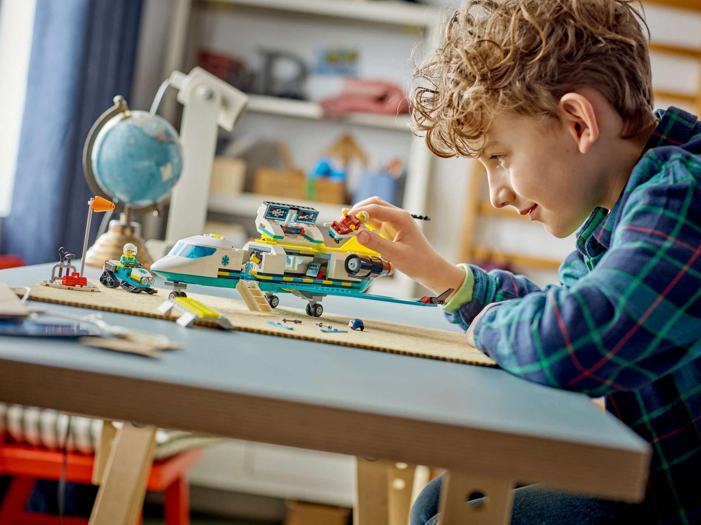 LEGO® 60465 Samolot pogotowia ratunkowego - zdjęcie 6