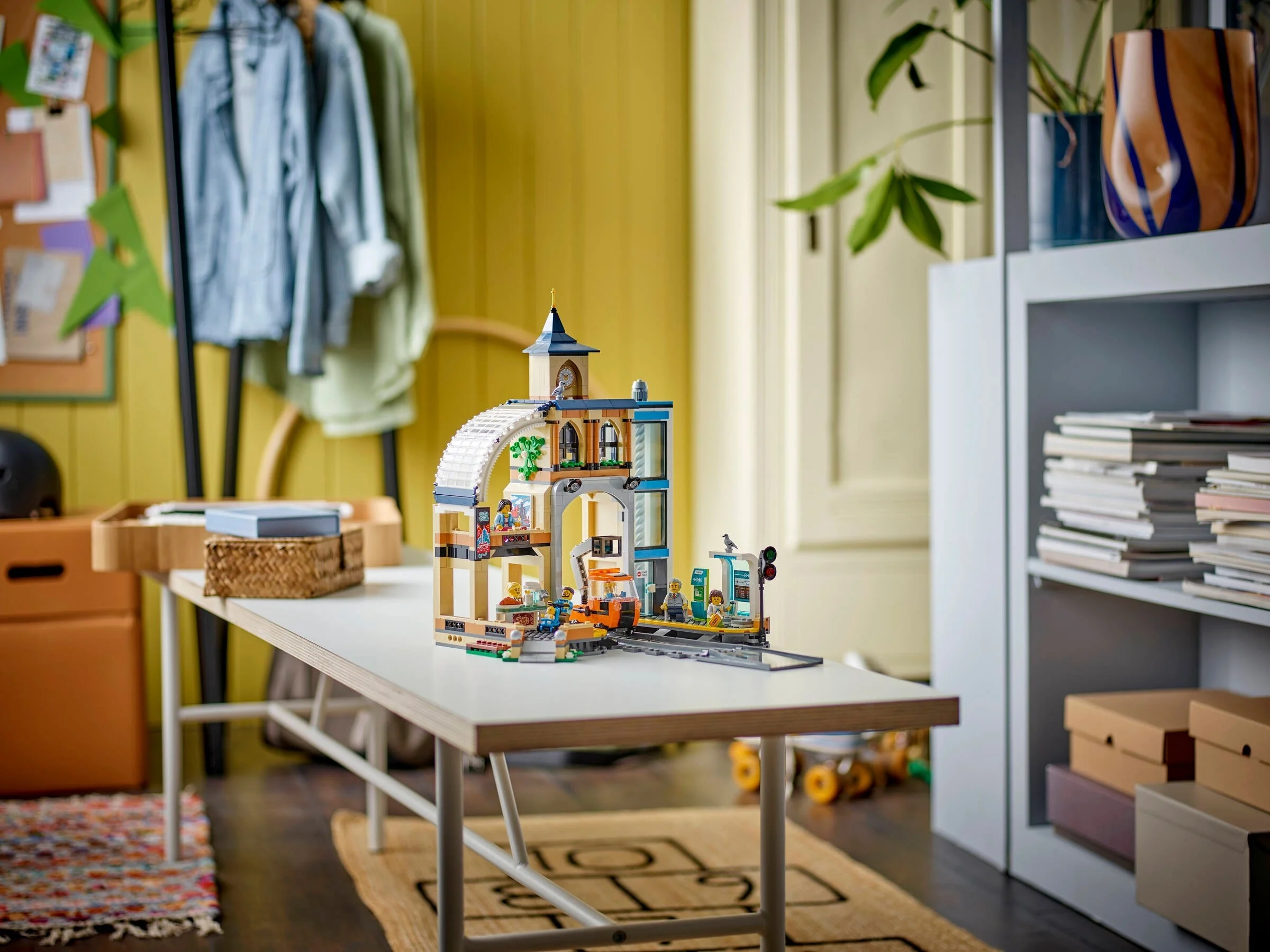 LEGO® 60469 Centralny dworzec kolejowy - zdjęcie 7