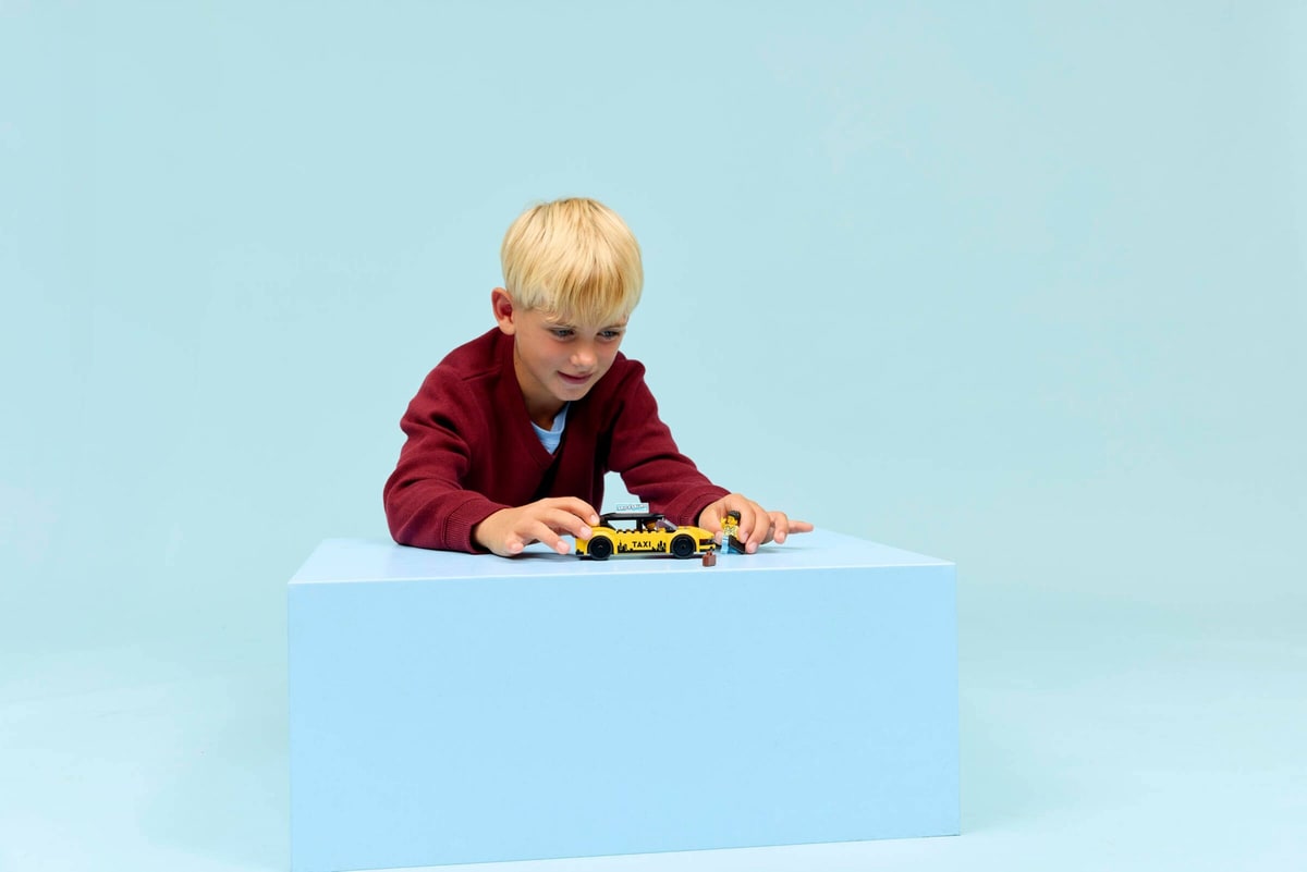 LEGO® 60487 Żółta taksówka - zdjęcie 14