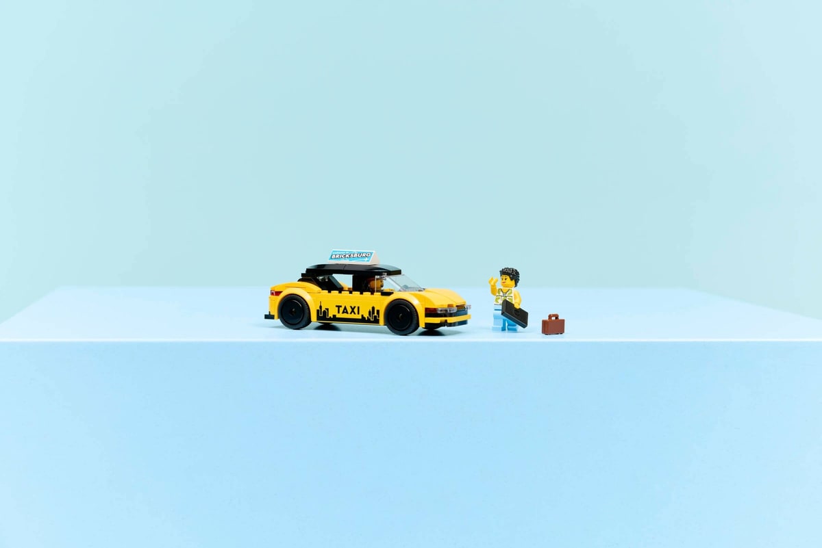 LEGO® 60487 Żółta taksówka - zdjęcie 16