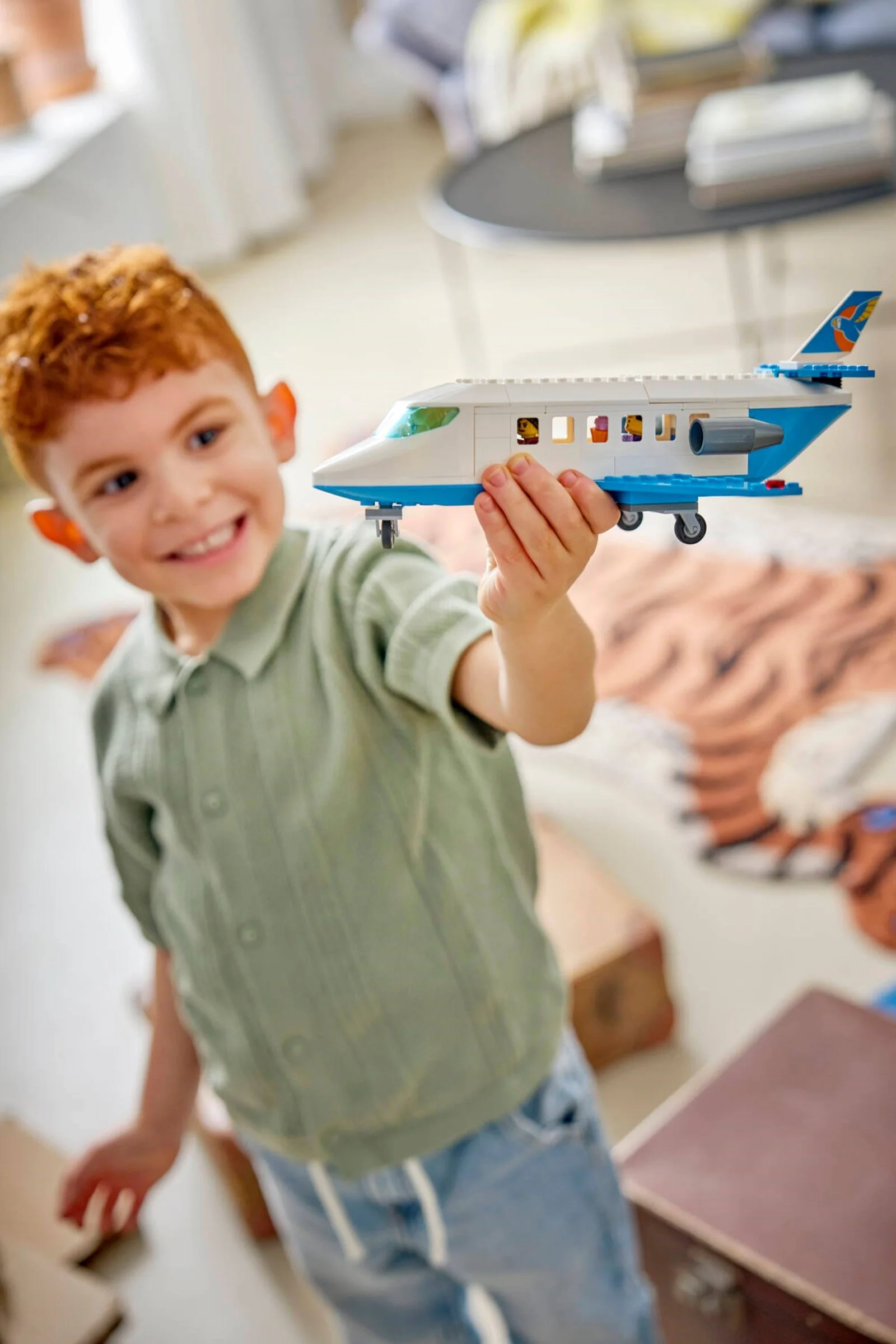 LEGO® 60492 Samolot pasażerski - zdjęcie 6