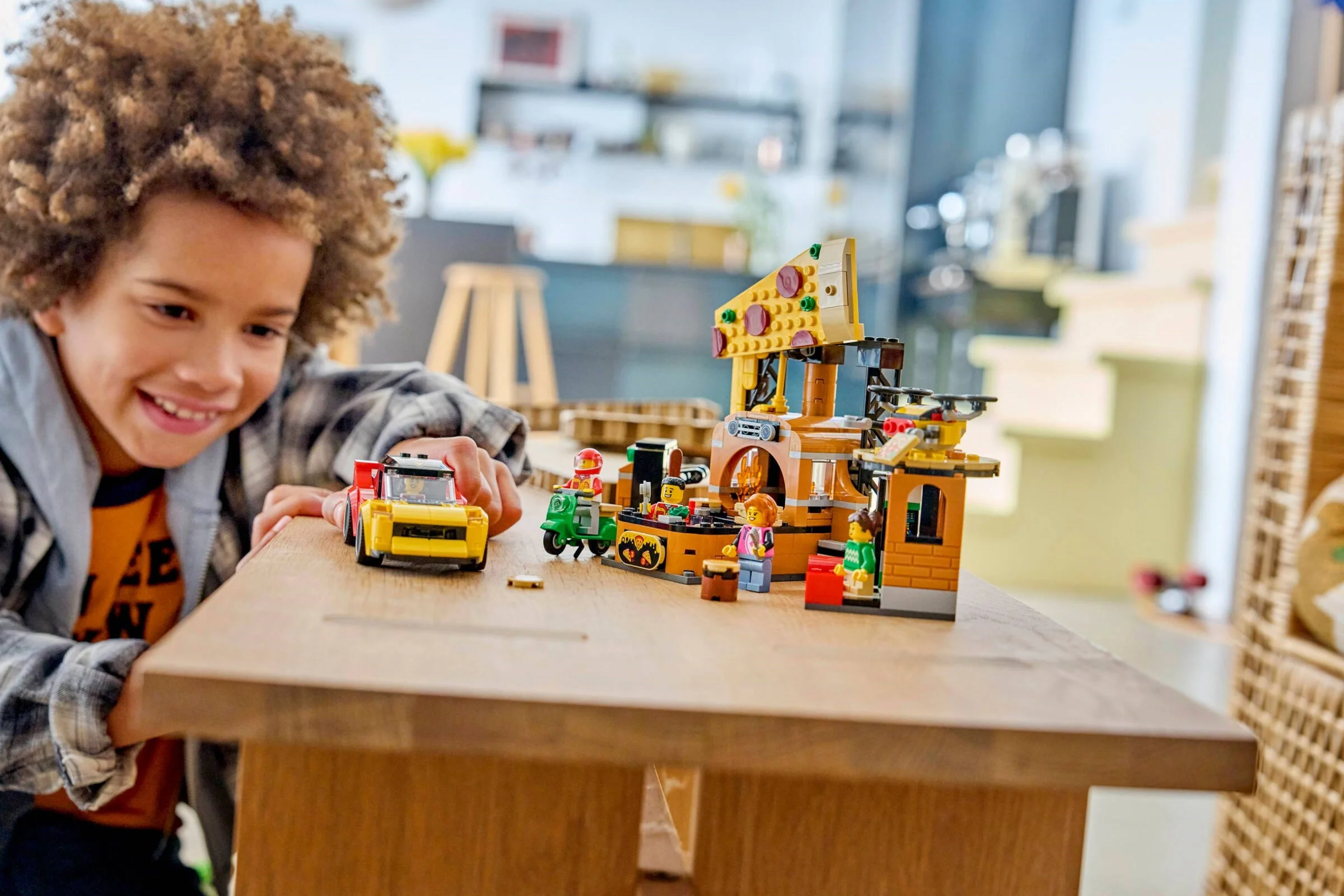 LEGO® 60496 Dostawa pizzy z pojazdami - zdjęcie 5