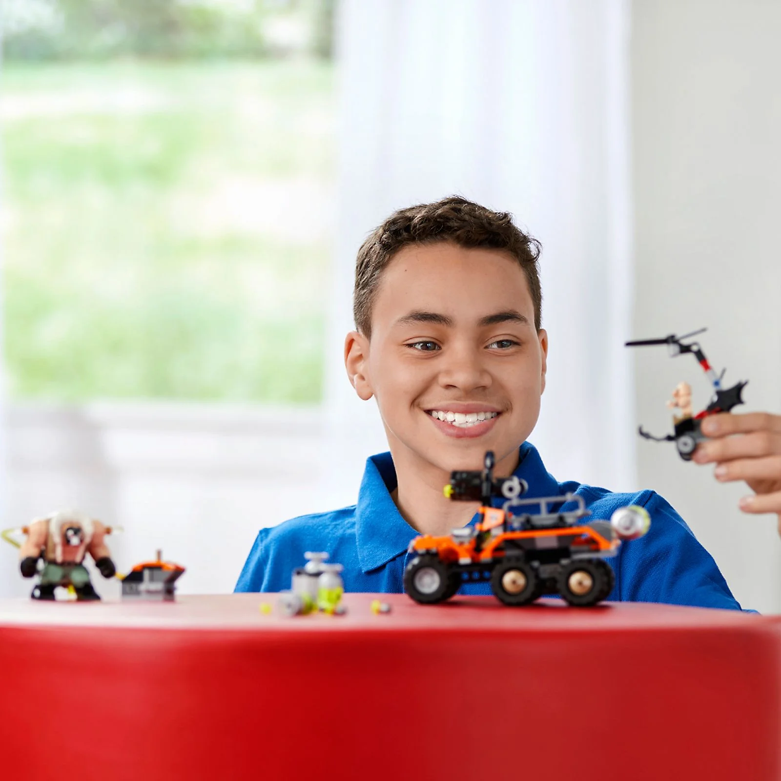 LEGO® 70914 Bane - atak toksyczną ciężarówką - zdjęcie 3