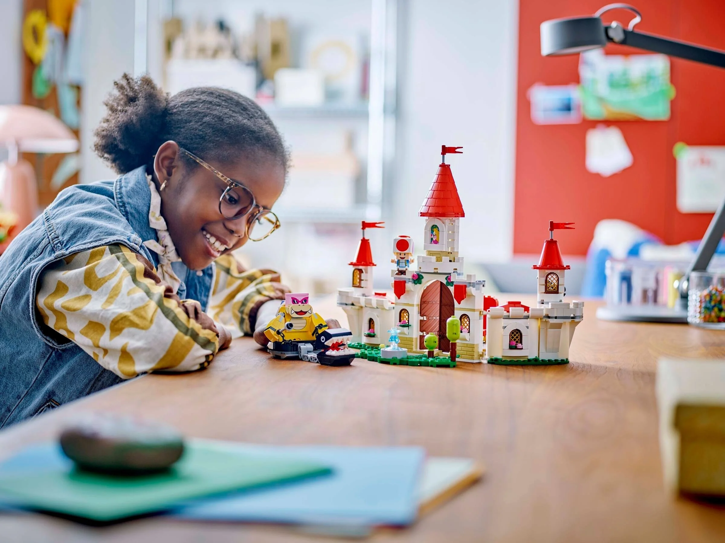 LEGO® 71435 Roy i bitwa na zamku Peach - zdjęcie 9