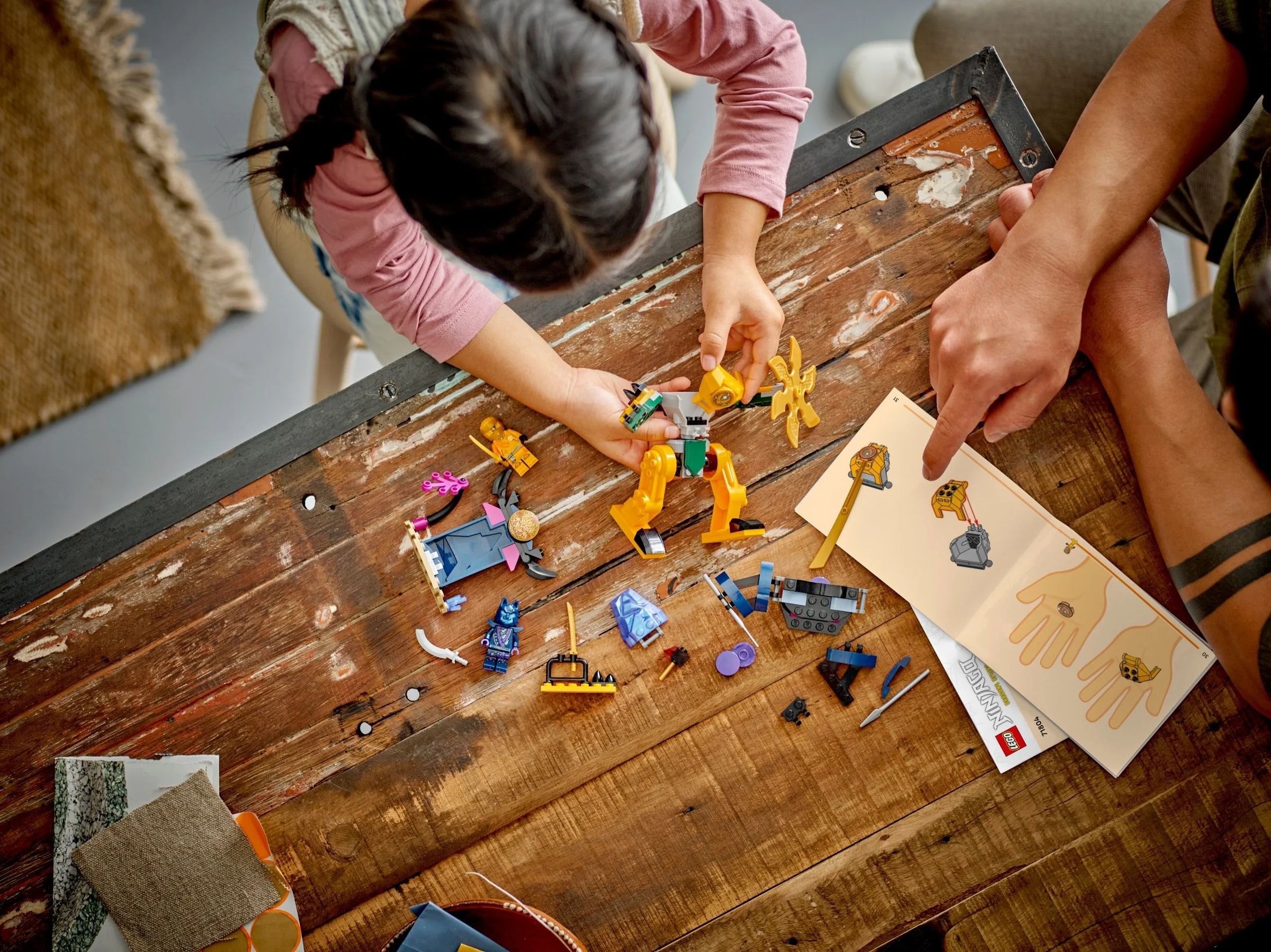 LEGO® 71804 Mech Bojowy Arina - zdjęcie 7