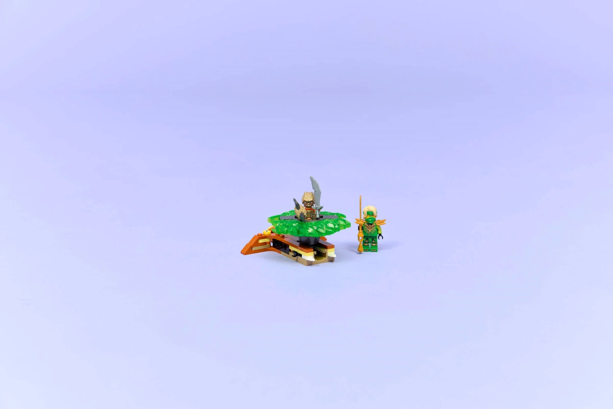 LEGO® 71850 LEGO Ninjago Lloyd kontra ziemny potwór na spinnerze - zdjęcie 16