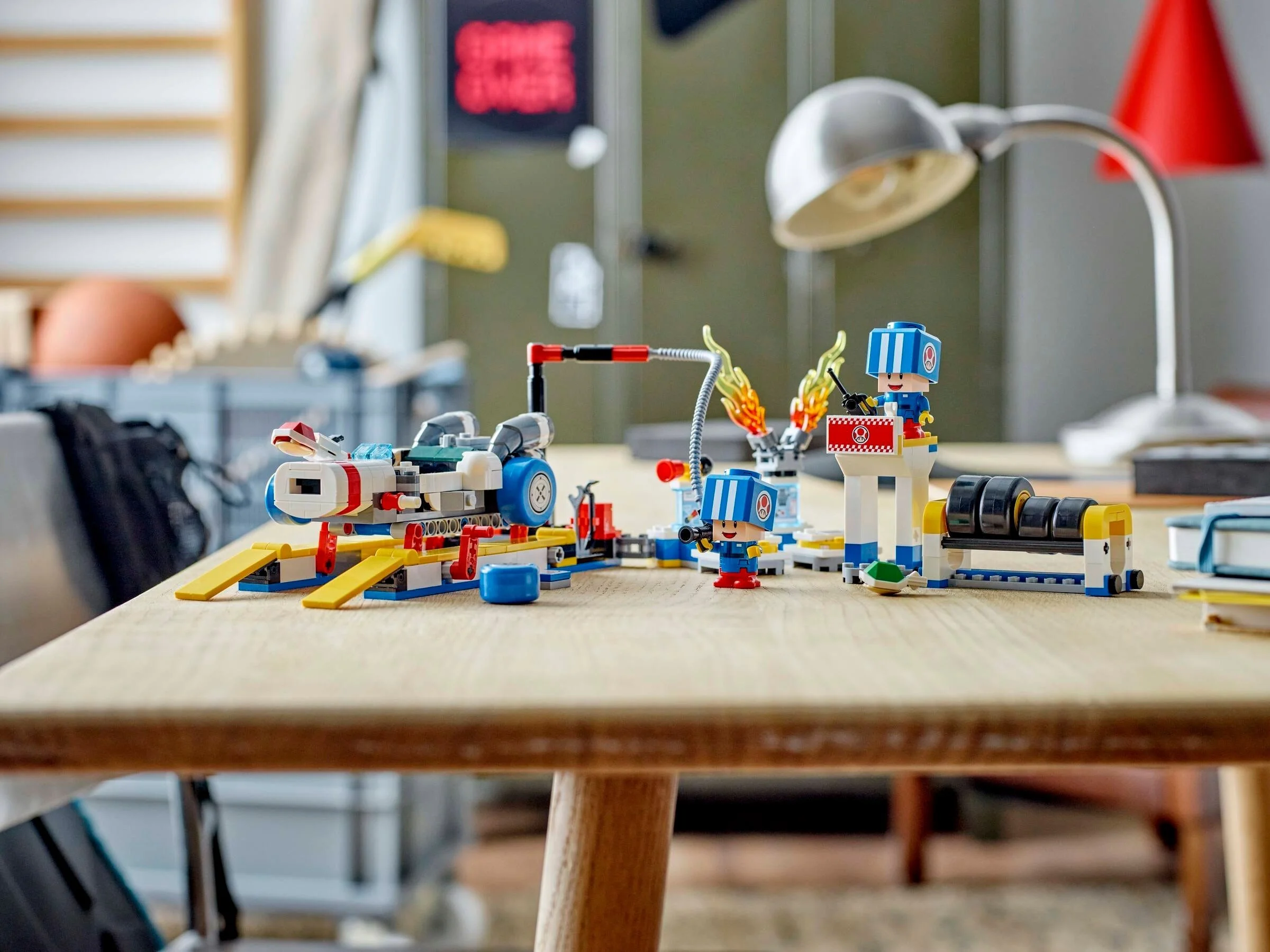 LEGO® 72035 LEGO Super Mario Mario kart – Toad i jego garaż - zdjęcie 7