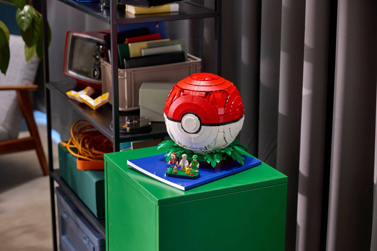 LEGO® 72154 Kultowy Pokéball z Trenerami - zdjęcie 15