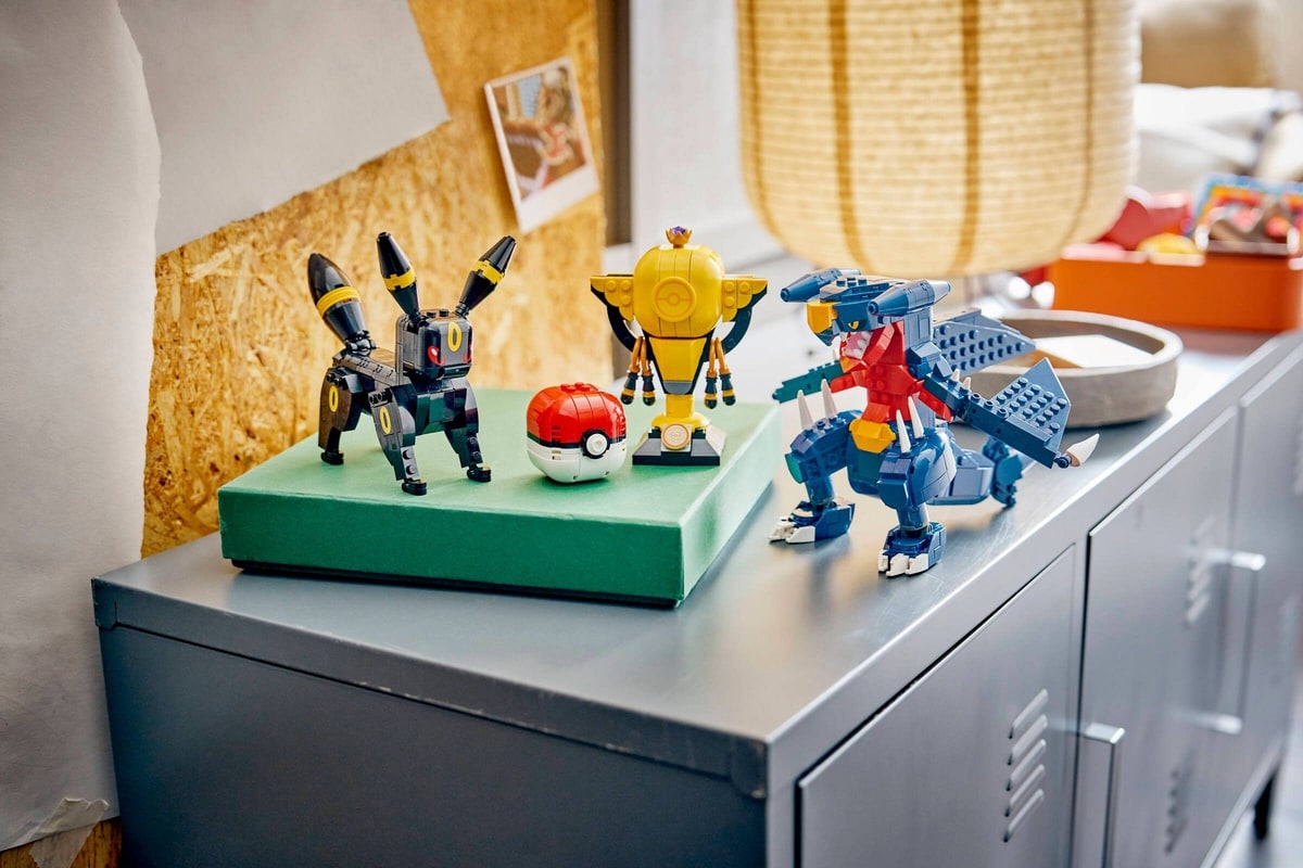 LEGO® 72165 SMART Play: Umbreon kontra Garchomp - walka o mistrzostwo - zdjęcie 8