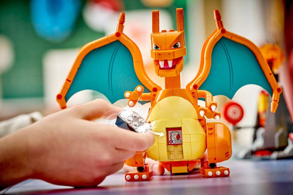 LEGO® 72167 SMART Play: Charizard kontra Jolteon - ostateczna bitwa - zdjęcie 12