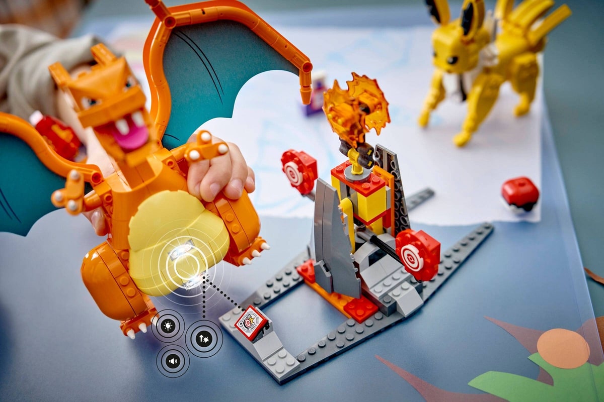 LEGO® 72167 SMART Play: Charizard kontra Jolteon - ostateczna bitwa - zdjęcie 5