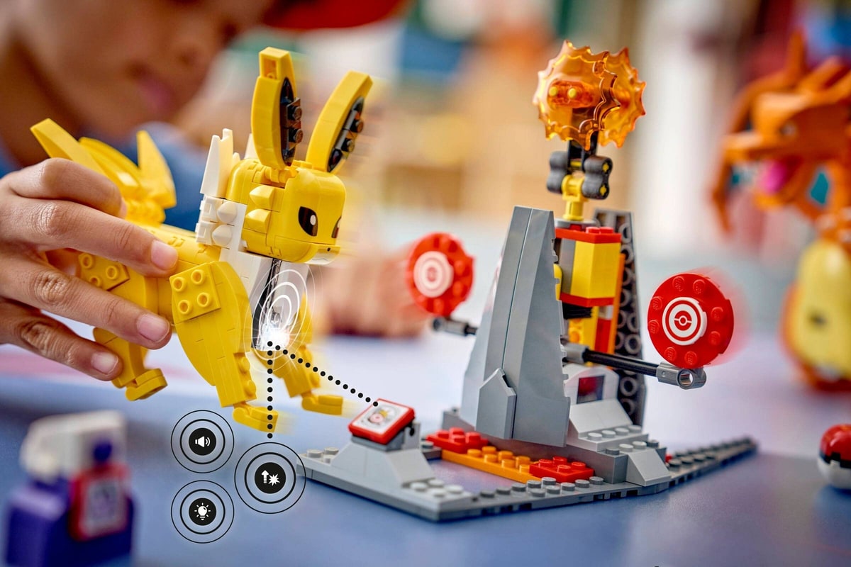 LEGO® 72167 SMART Play: Charizard kontra Jolteon - ostateczna bitwa - zdjęcie 7