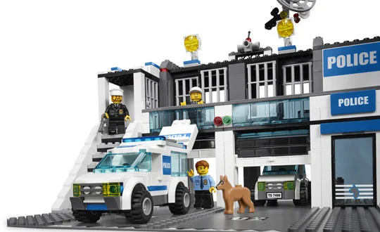 LEGO® 7498 Police Station - zdjęcie 11