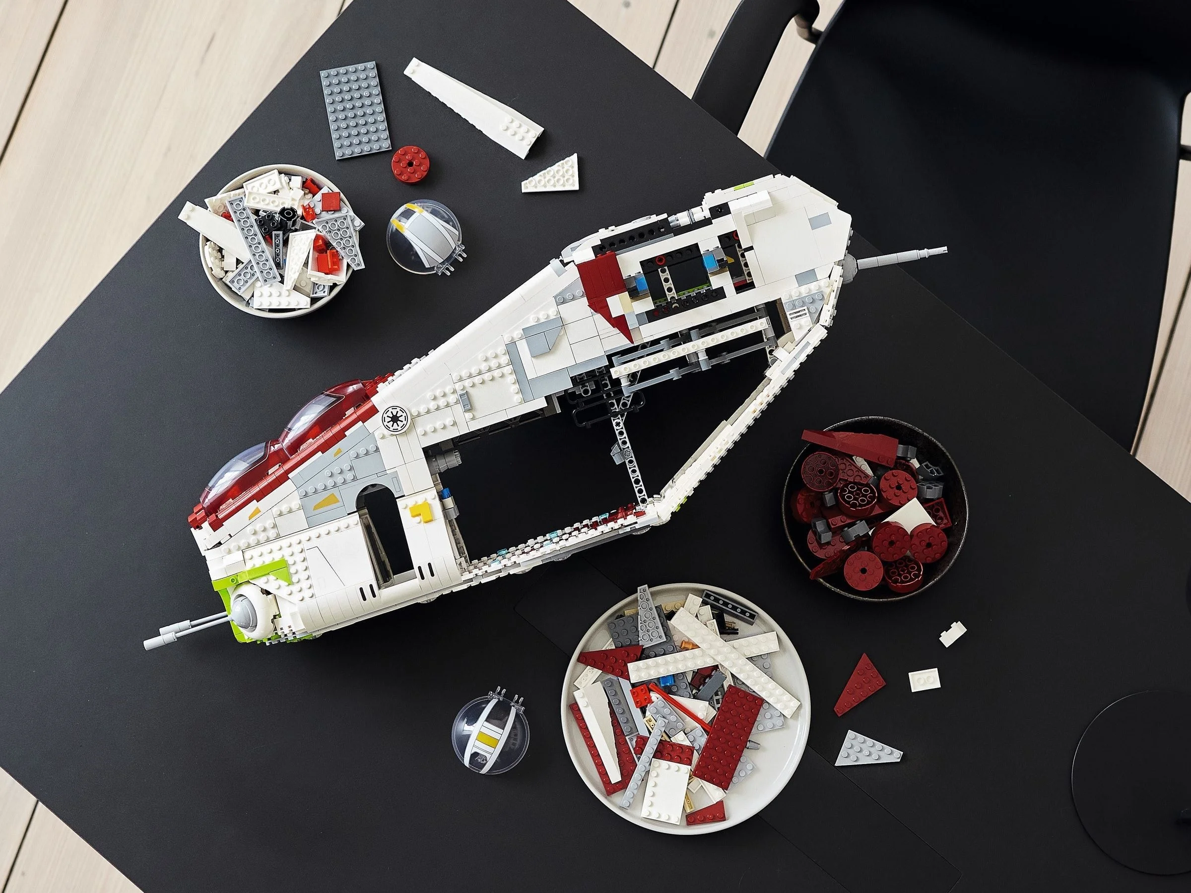 LEGO® 75309 Star Wars Kanonierka Republiki - zdjęcie 12