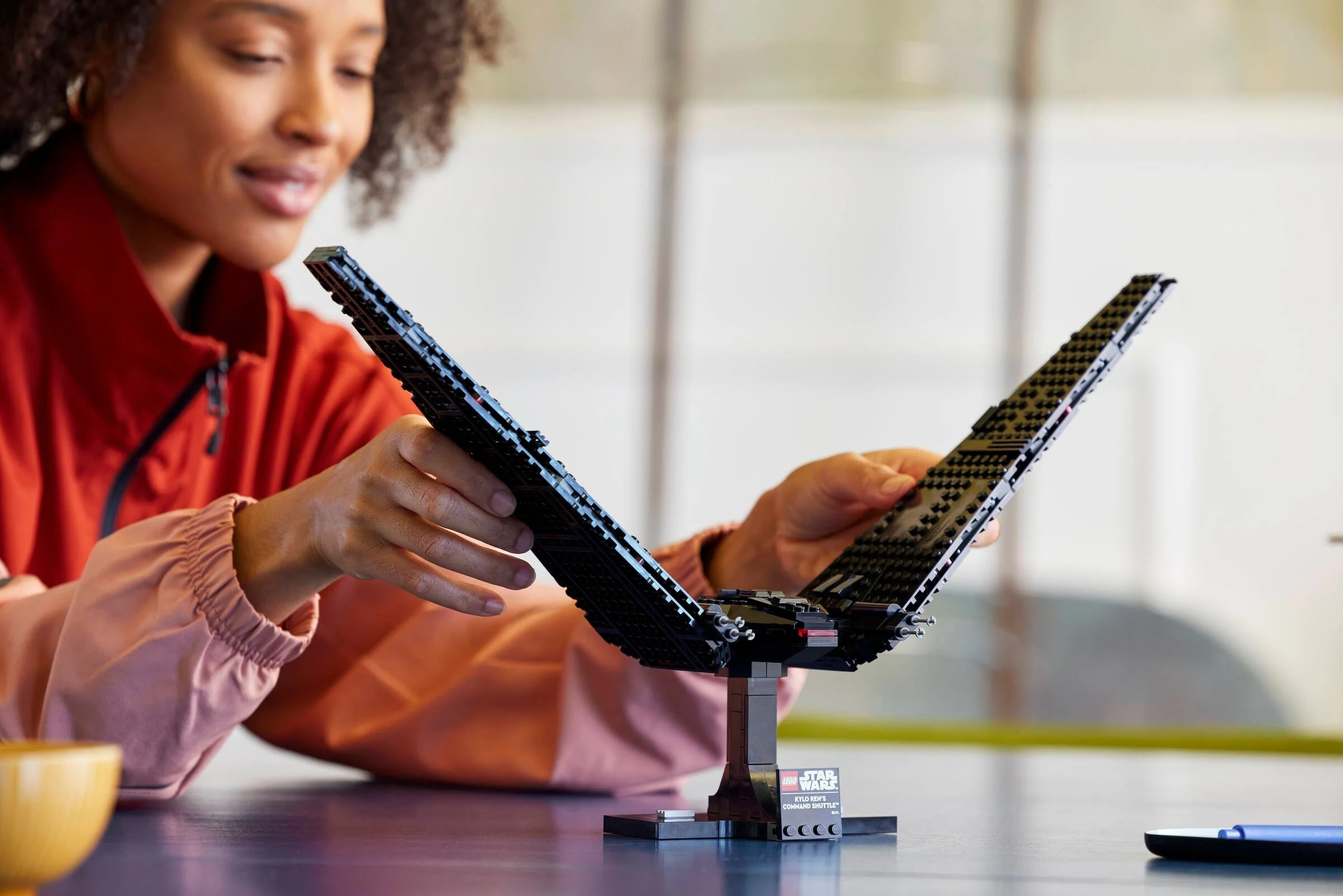 LEGO® 75406 Wahadłowiec Dowodzenia Kylo Rena - zdjęcie 5