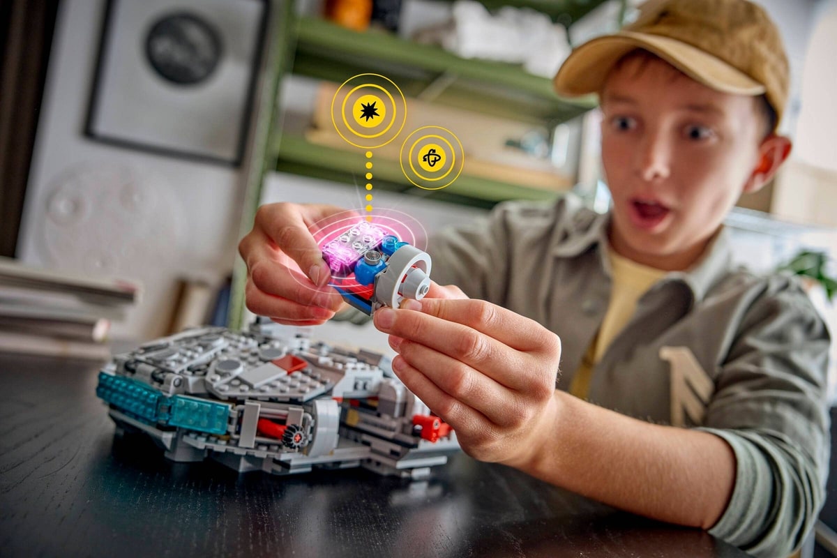 LEGO® 75426 SMART Play: Sokół Millennium - zdjęcie 21