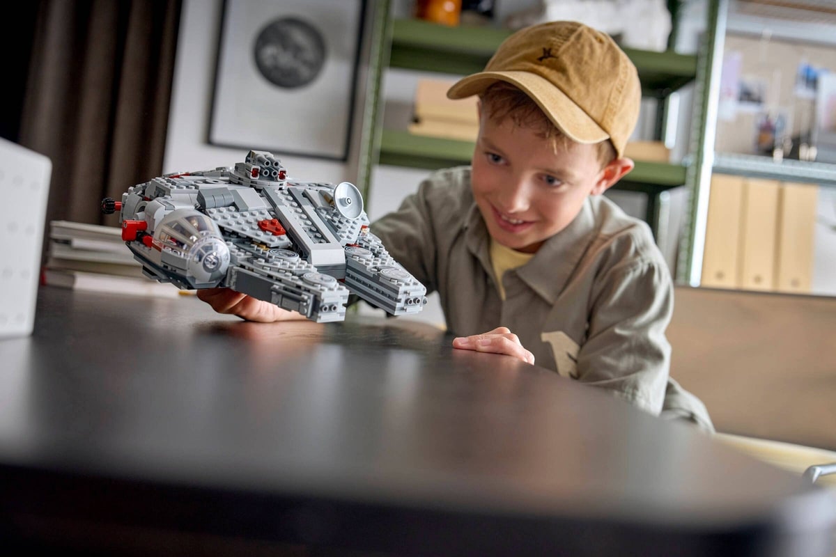 LEGO® 75426 SMART Play: Sokół Millennium - zdjęcie 9
