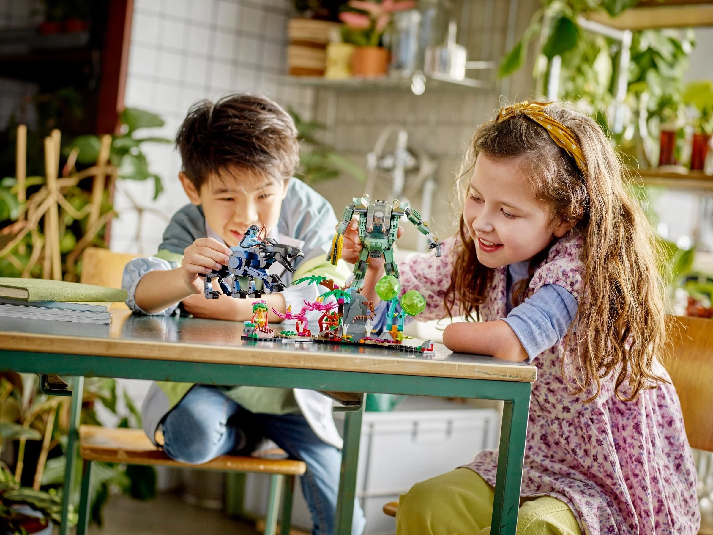 LEGO® 75571 Neytiri i Thanator kontra Quaritch w kombinezonie PZM - zdjęcie 5