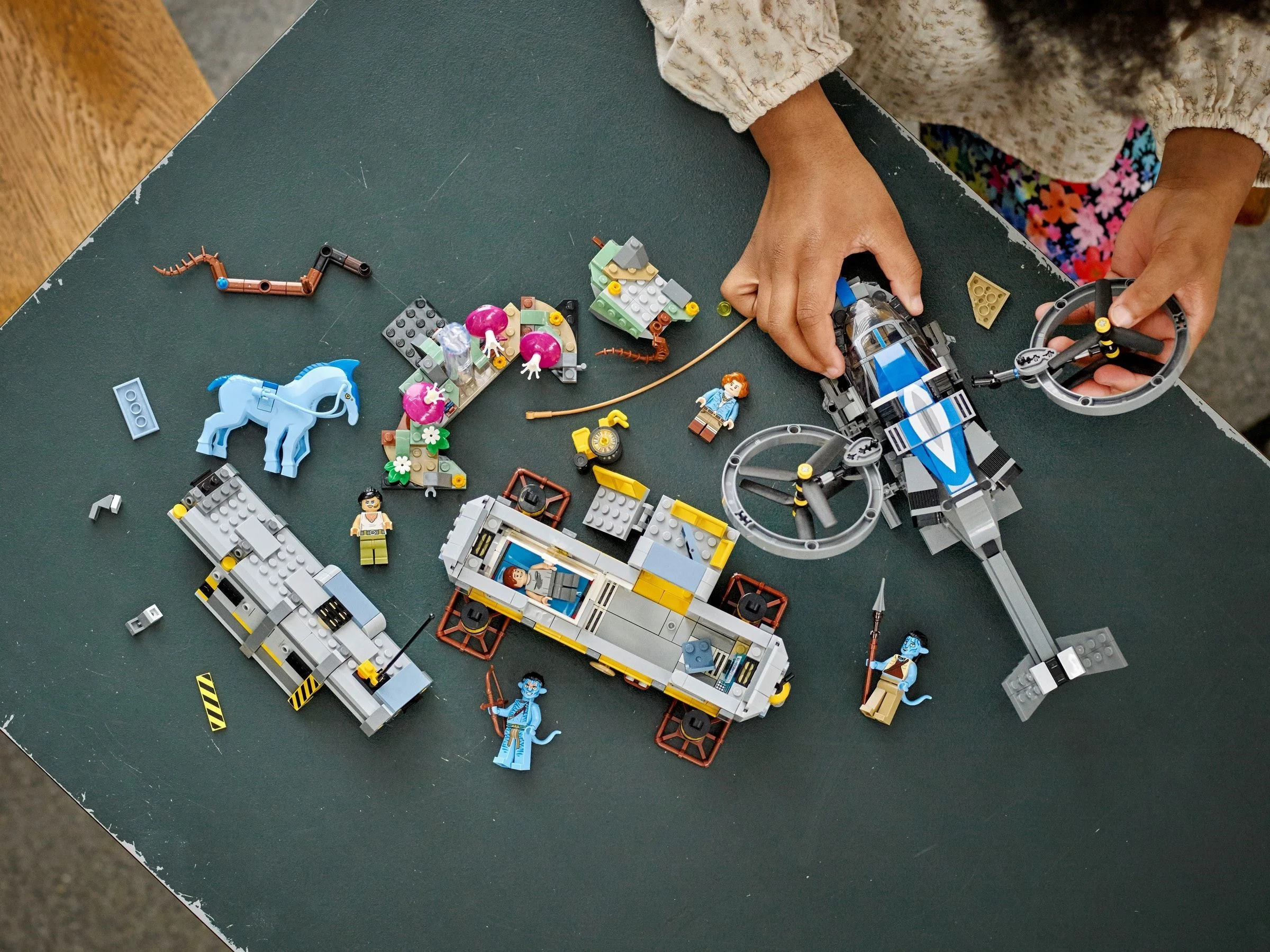 LEGO® 75573 Latające góry: stanowisko 26 i Samson ZPZ - zdjęcie 5