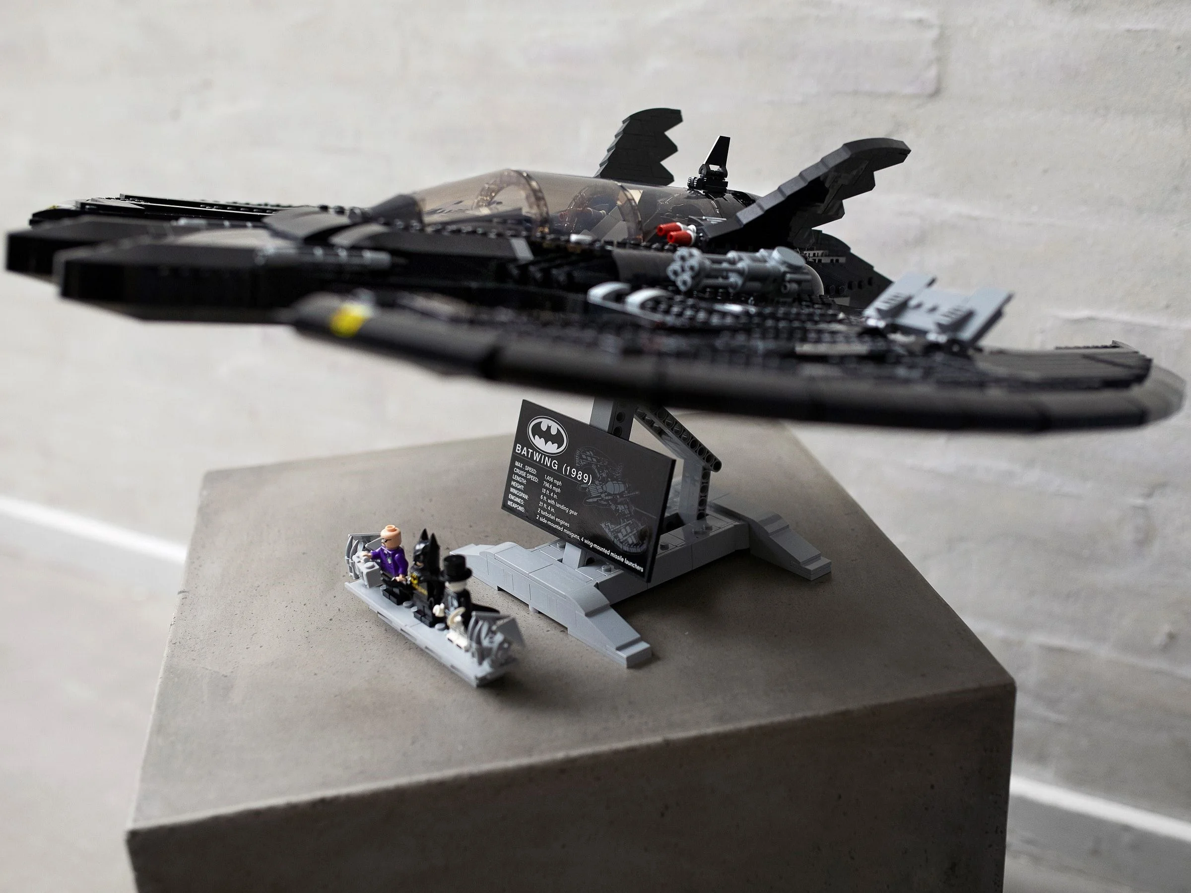 LEGO® 76161 Super Heroes Samolot Batwing z 1989 Roku - zdjęcie 19