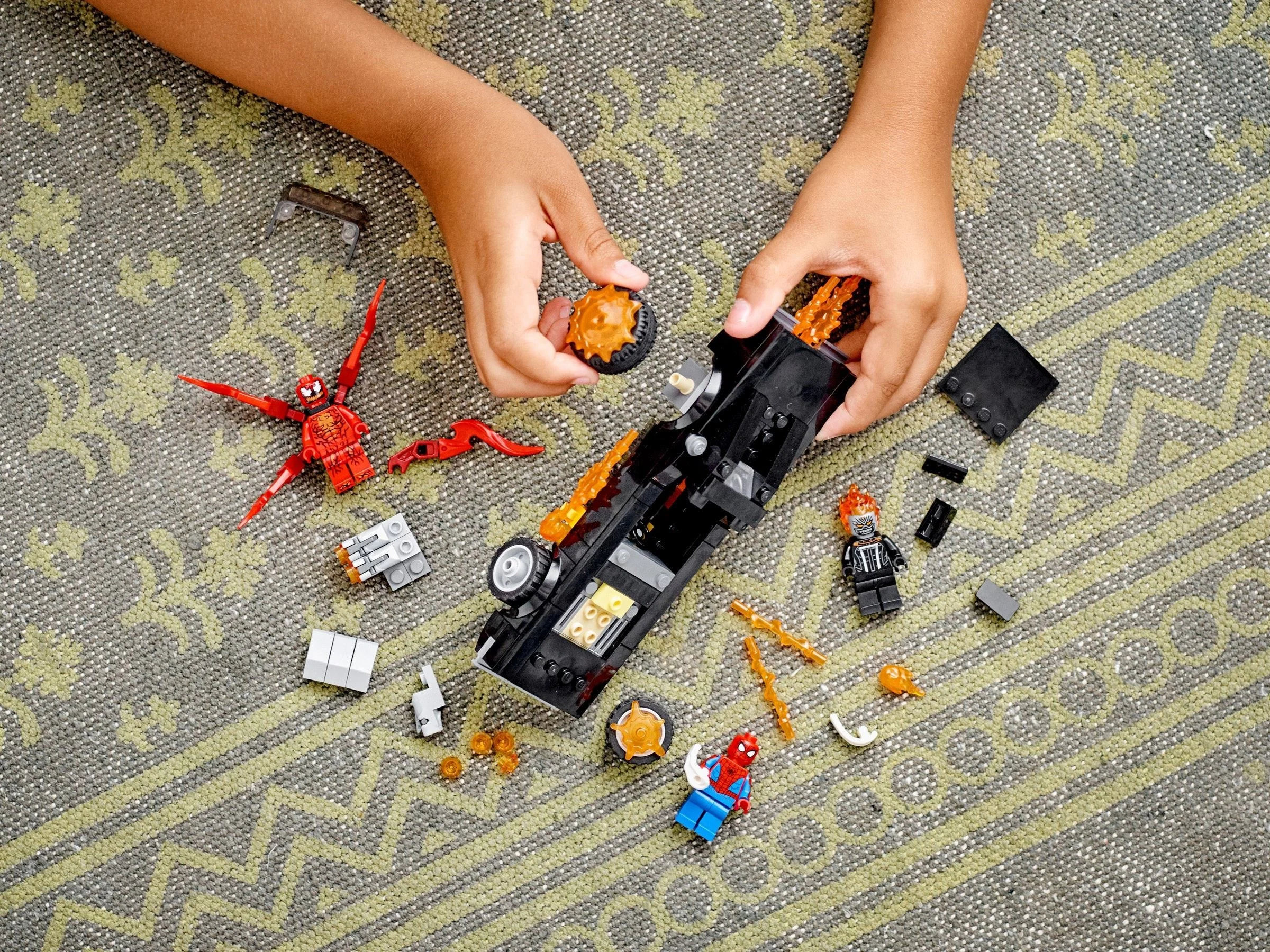 LEGO® 76173 Spider-Man i Upiorny Jeździec kontra Carnage - zdjęcie 8