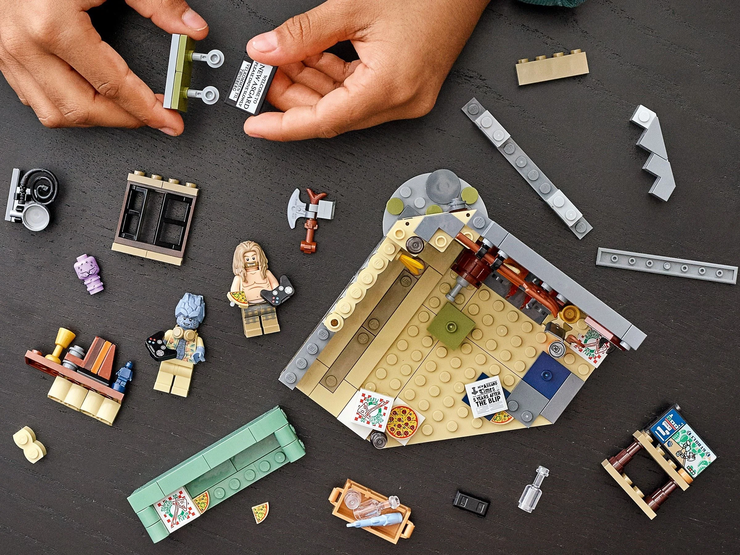 LEGO® 76200 Heroes Bro Thor’s New Asgard - zdjęcie 7