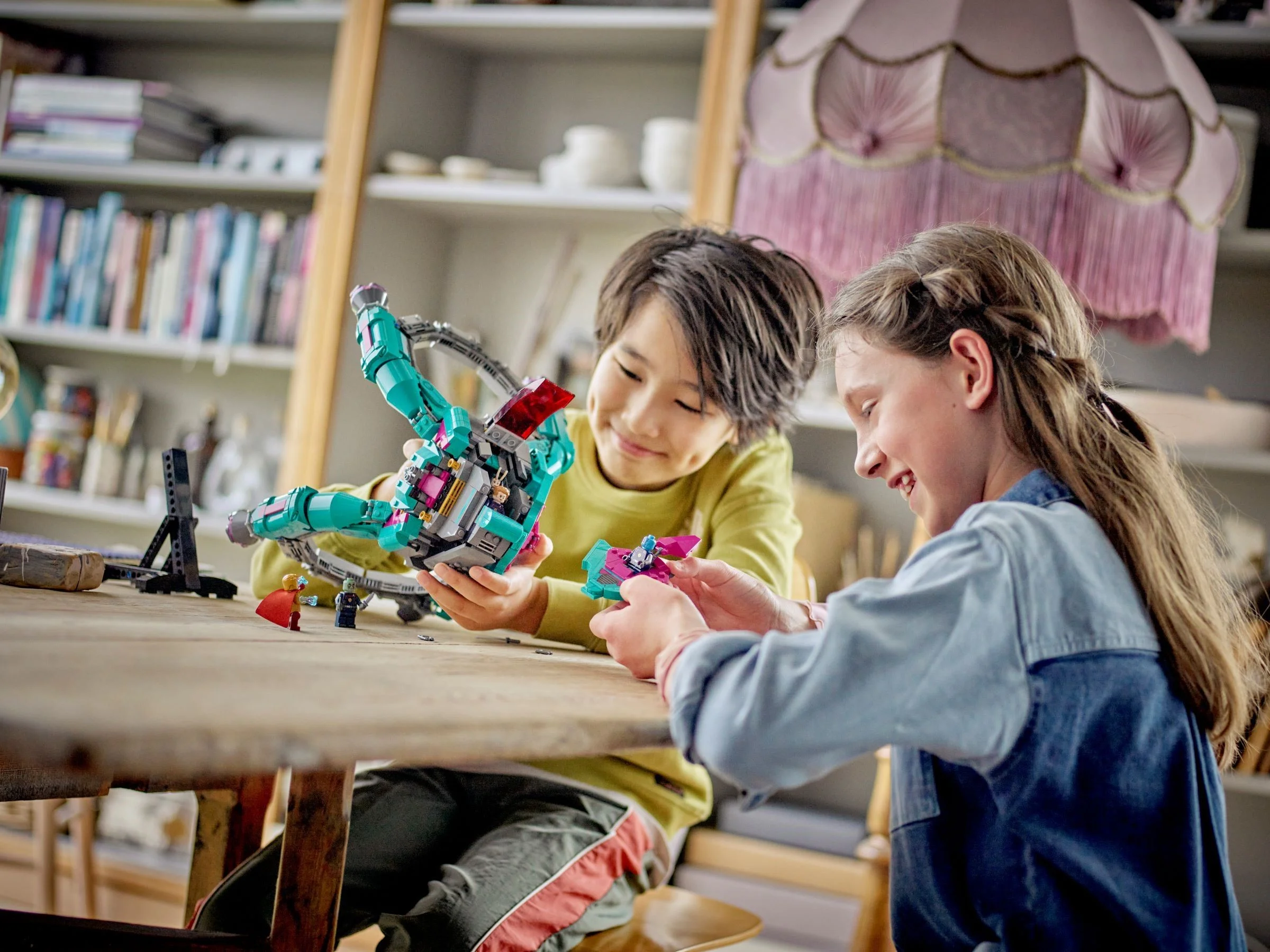 LEGO® 76255 Nowy statek Strażników - zdjęcie 5