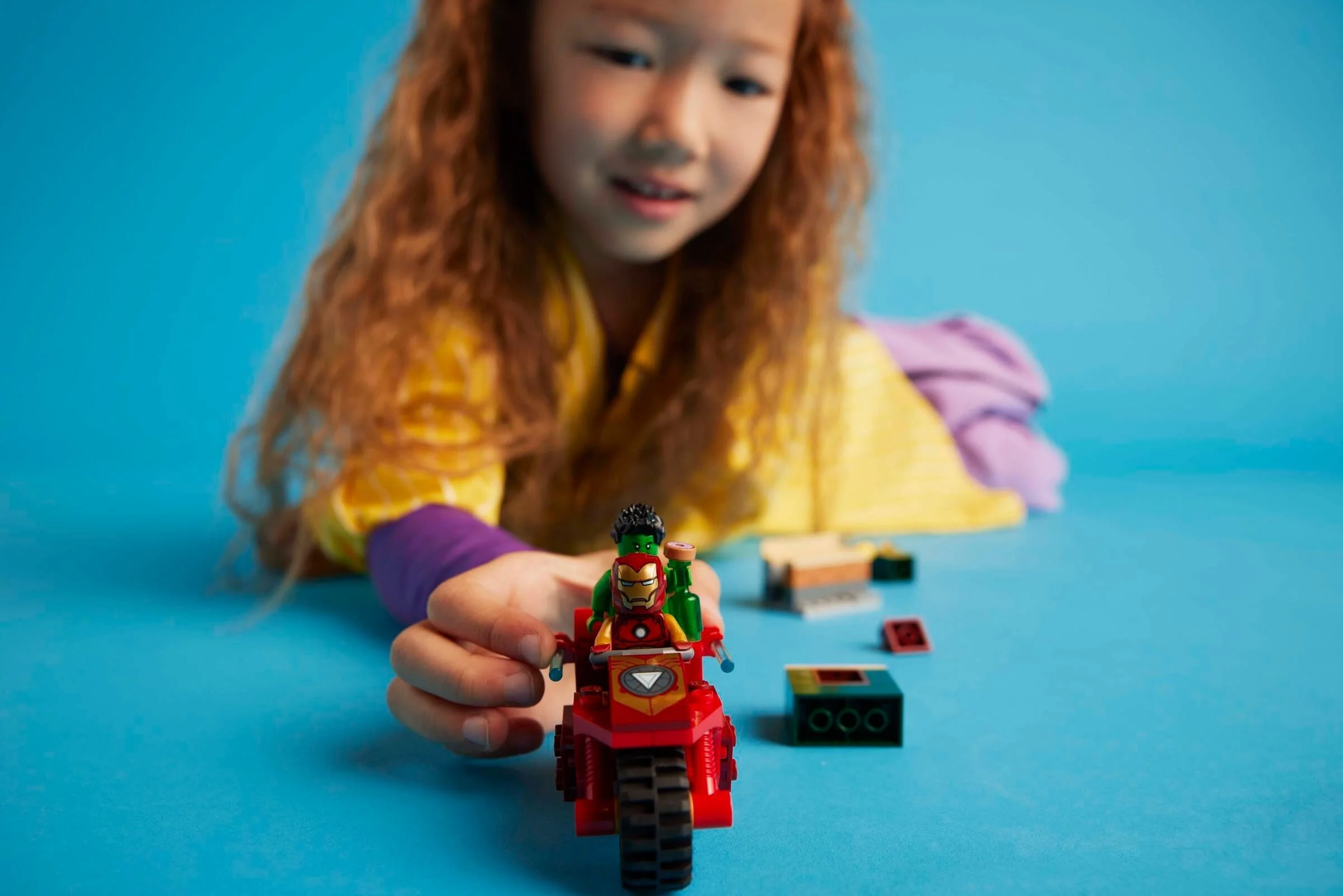 LEGO® 76287 LEGO Super Heroes Iron Man z motocyklem i Hulk - zdjęcie 5