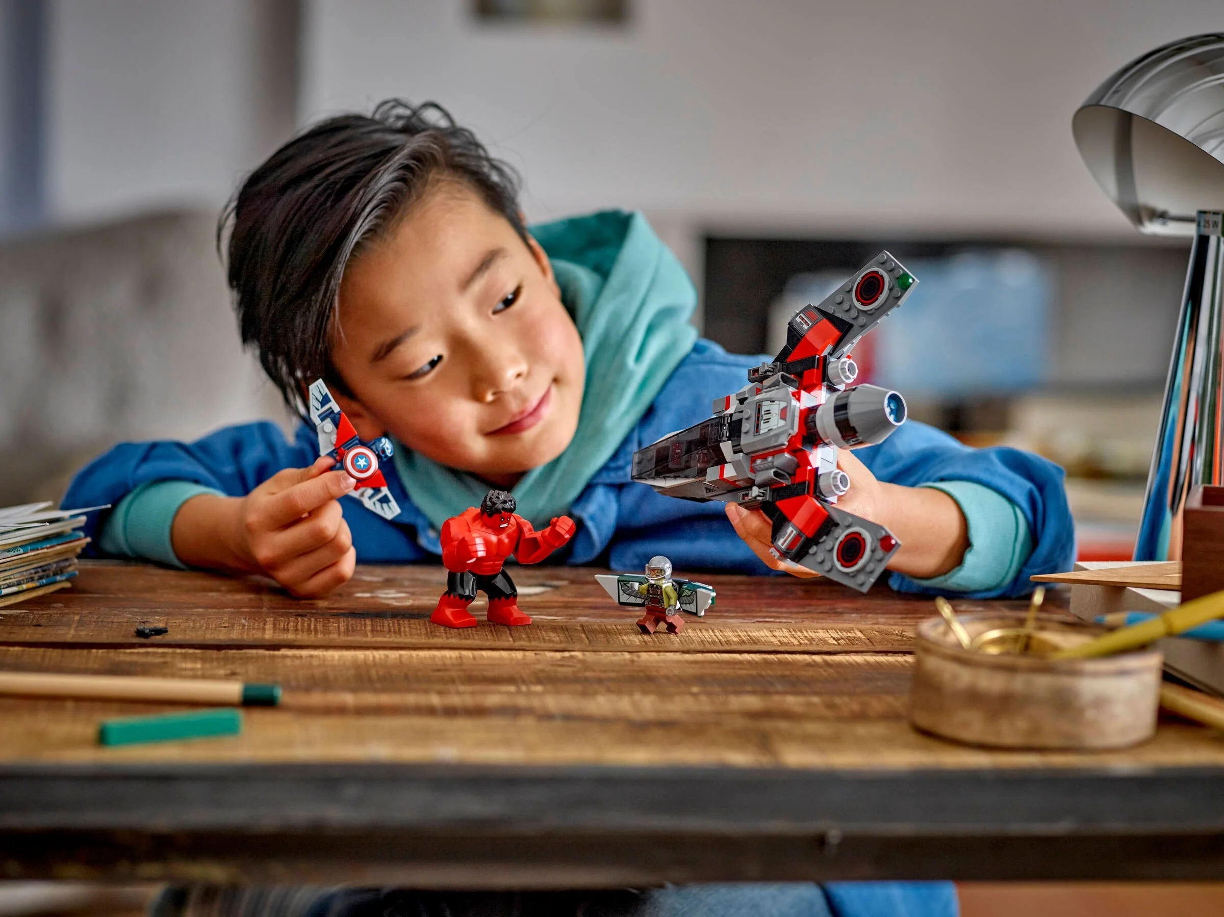 LEGO® 76292 LEGO Super Heroes Kapitan Ameryka kontra Czerwony Hulk - bitwa - zdjęcie 7