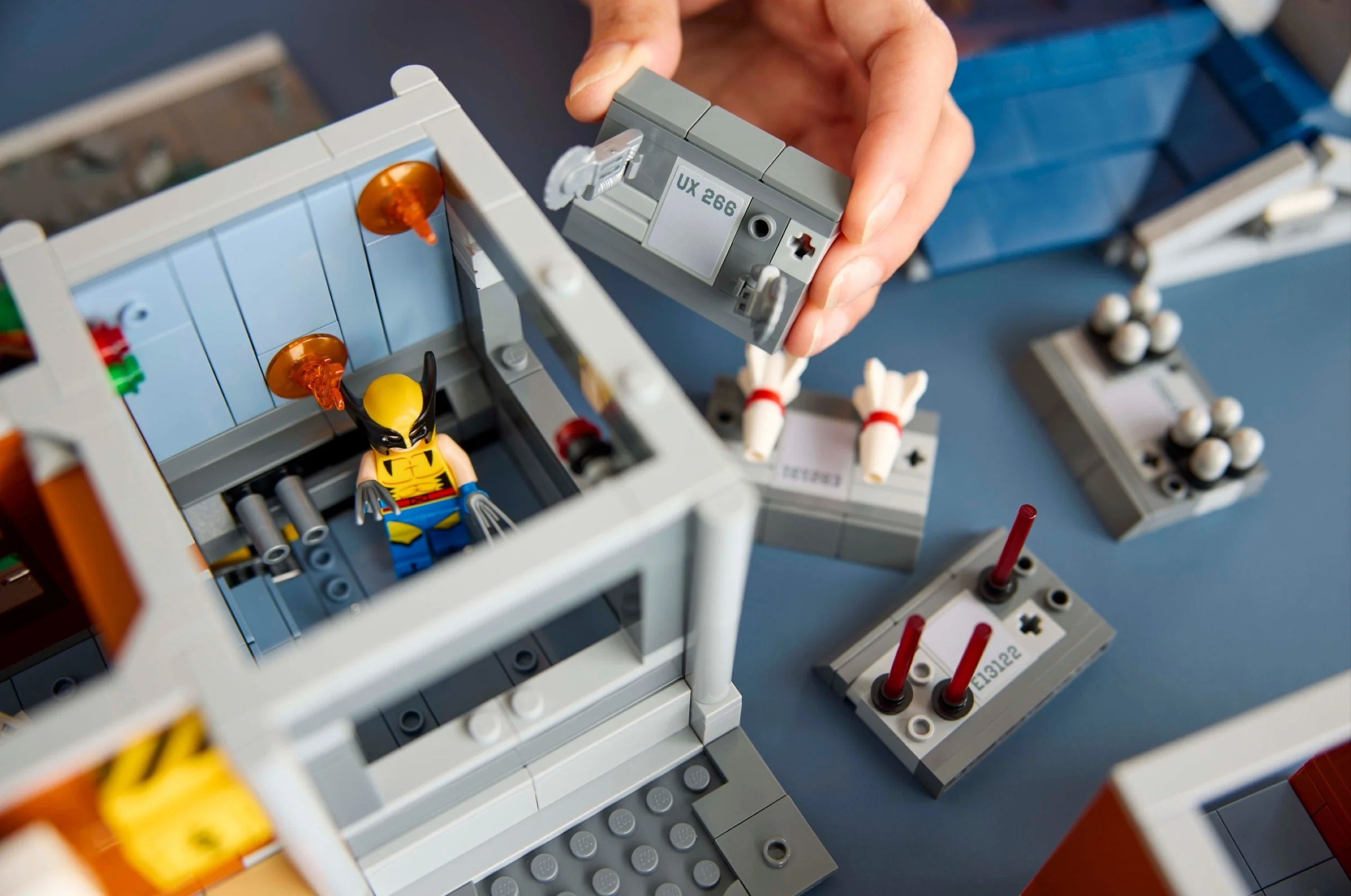 LEGO® 76294 X-Men: Instytut Xaviera - zdjęcie 16