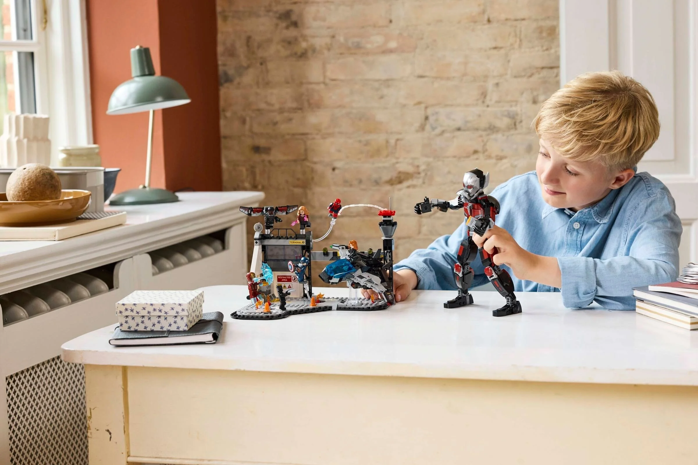 LEGO® 76314 Kapitan Ameryka: Wojna bohaterów - bitwa - zdjęcie 8