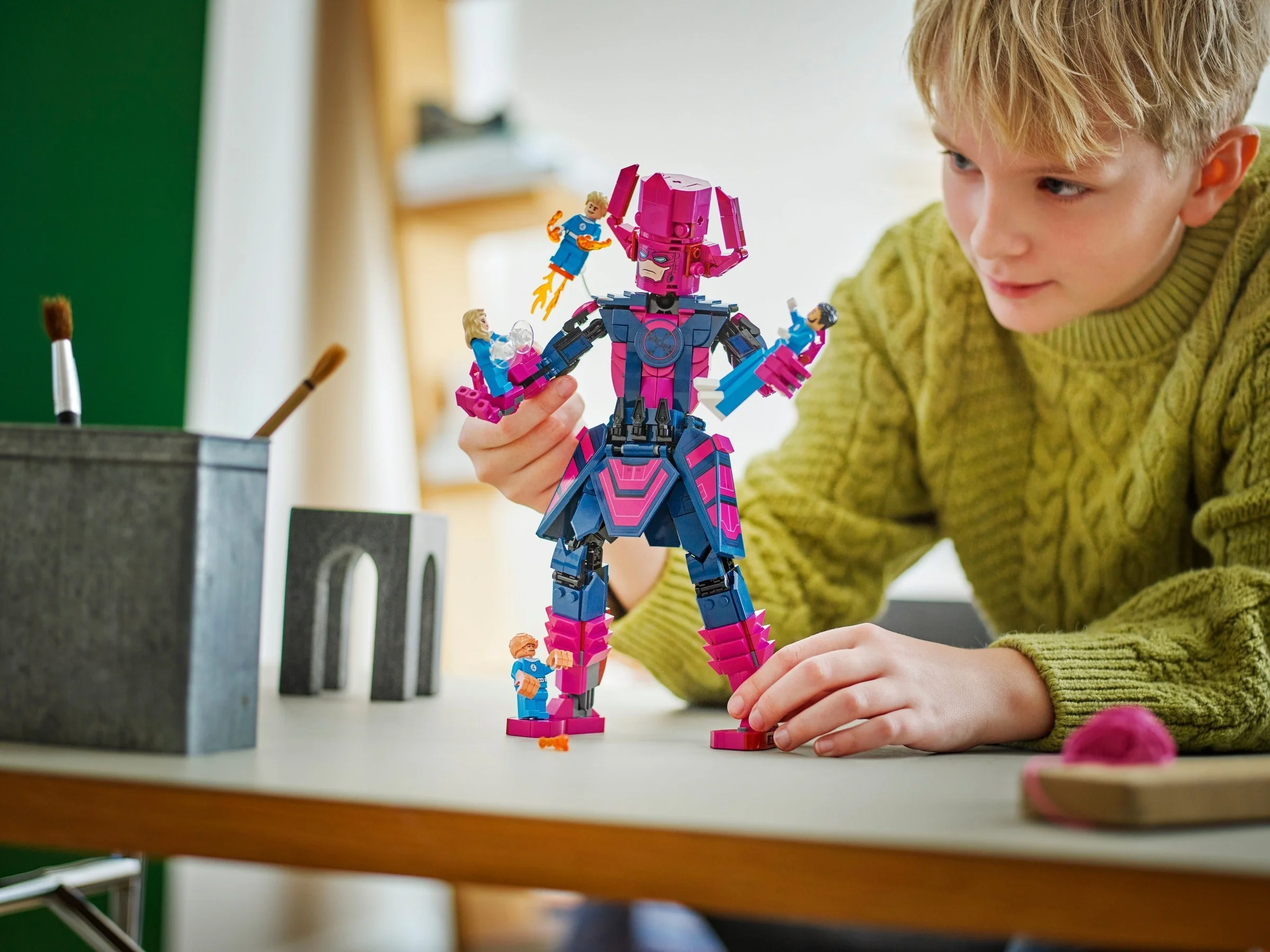 LEGO® 76316 Figurka Fantastycznej Czwórki kontra Galactus - zdjęcie 7