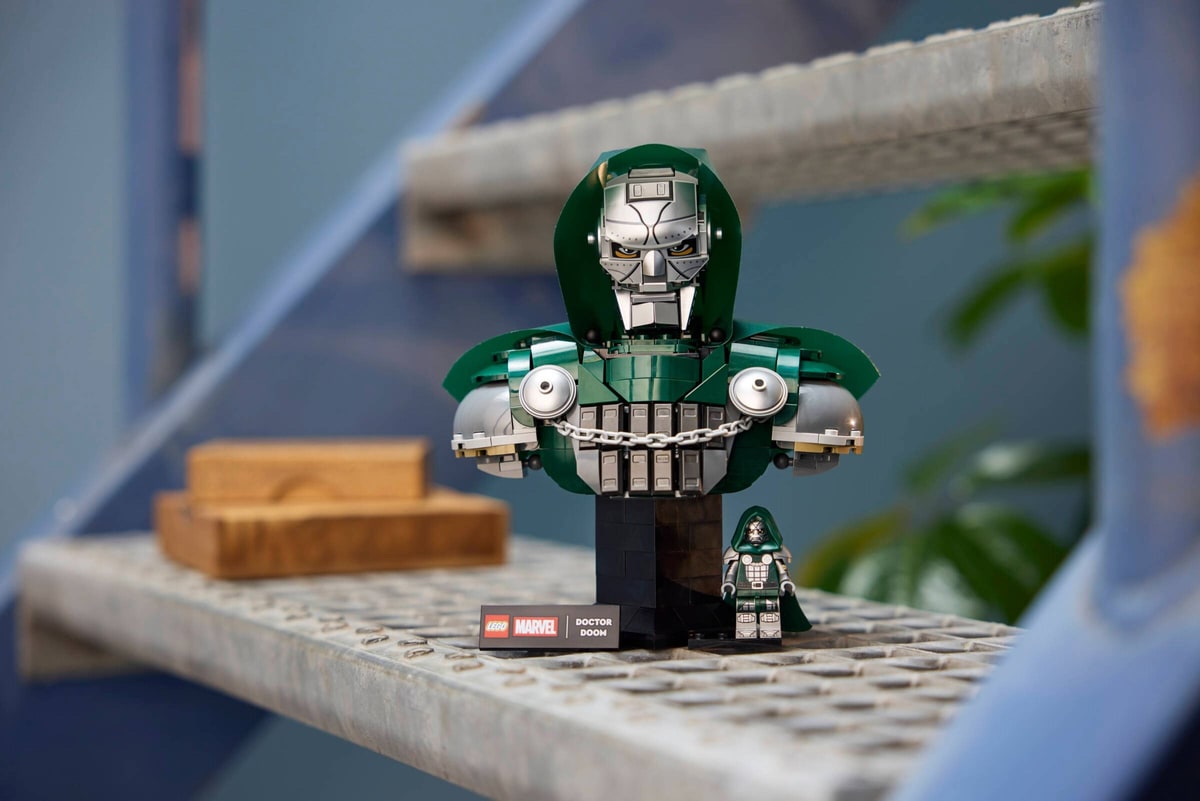 LEGO® 76345 Popiersie Doktora Dooma - zdjęcie 10