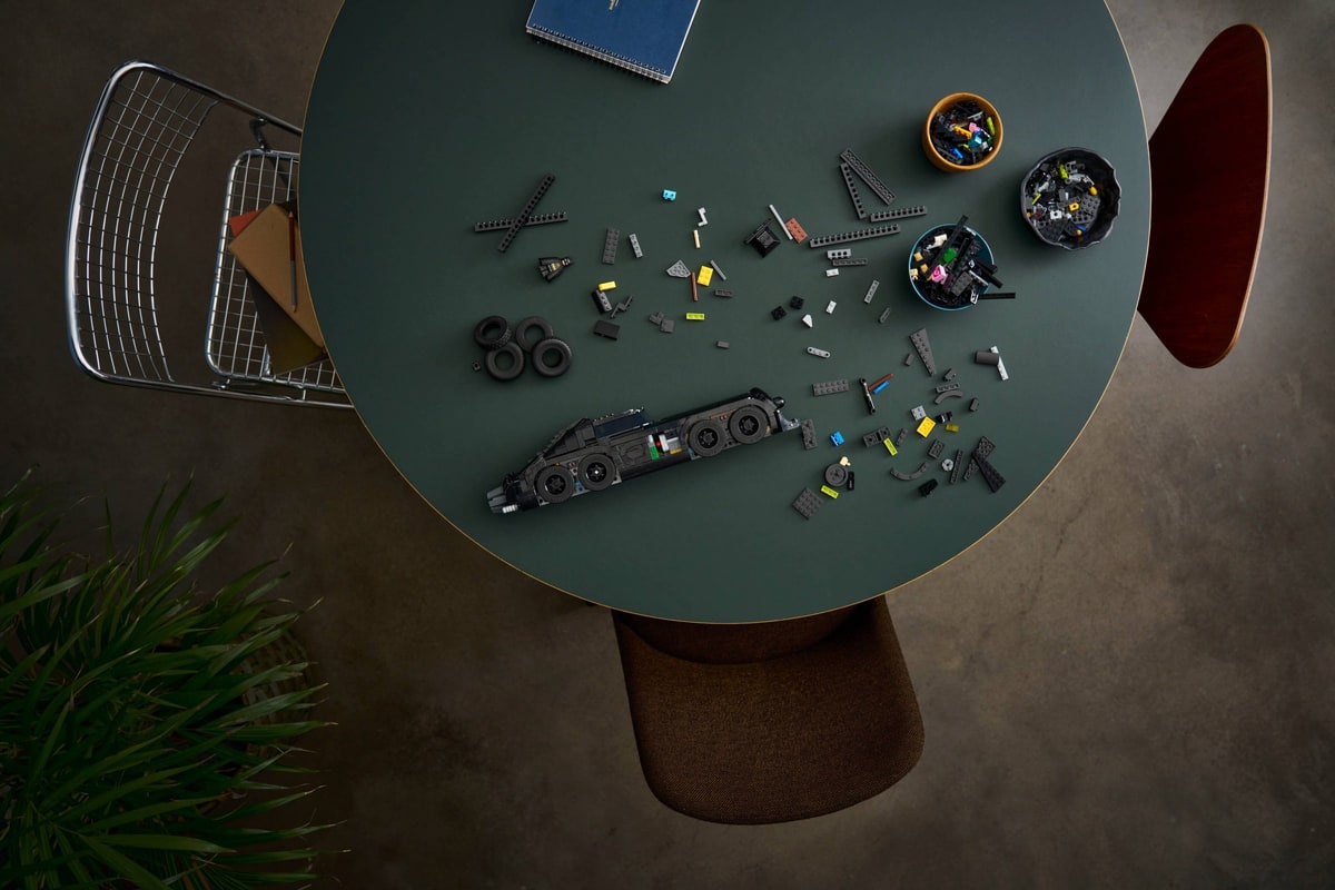 LEGO® 76355 Batmobil z filmu Powrót Batmana - zdjęcie 5