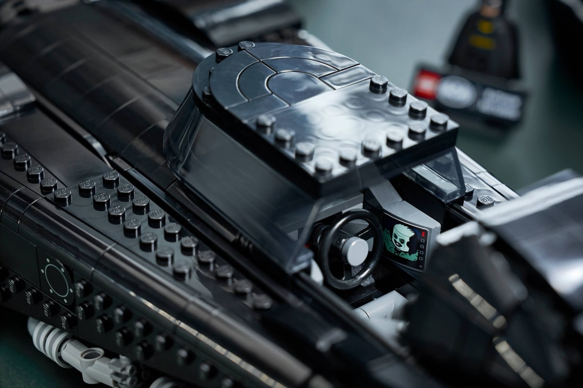 LEGO® 76355 Batmobil z filmu Powrót Batmana - zdjęcie 7