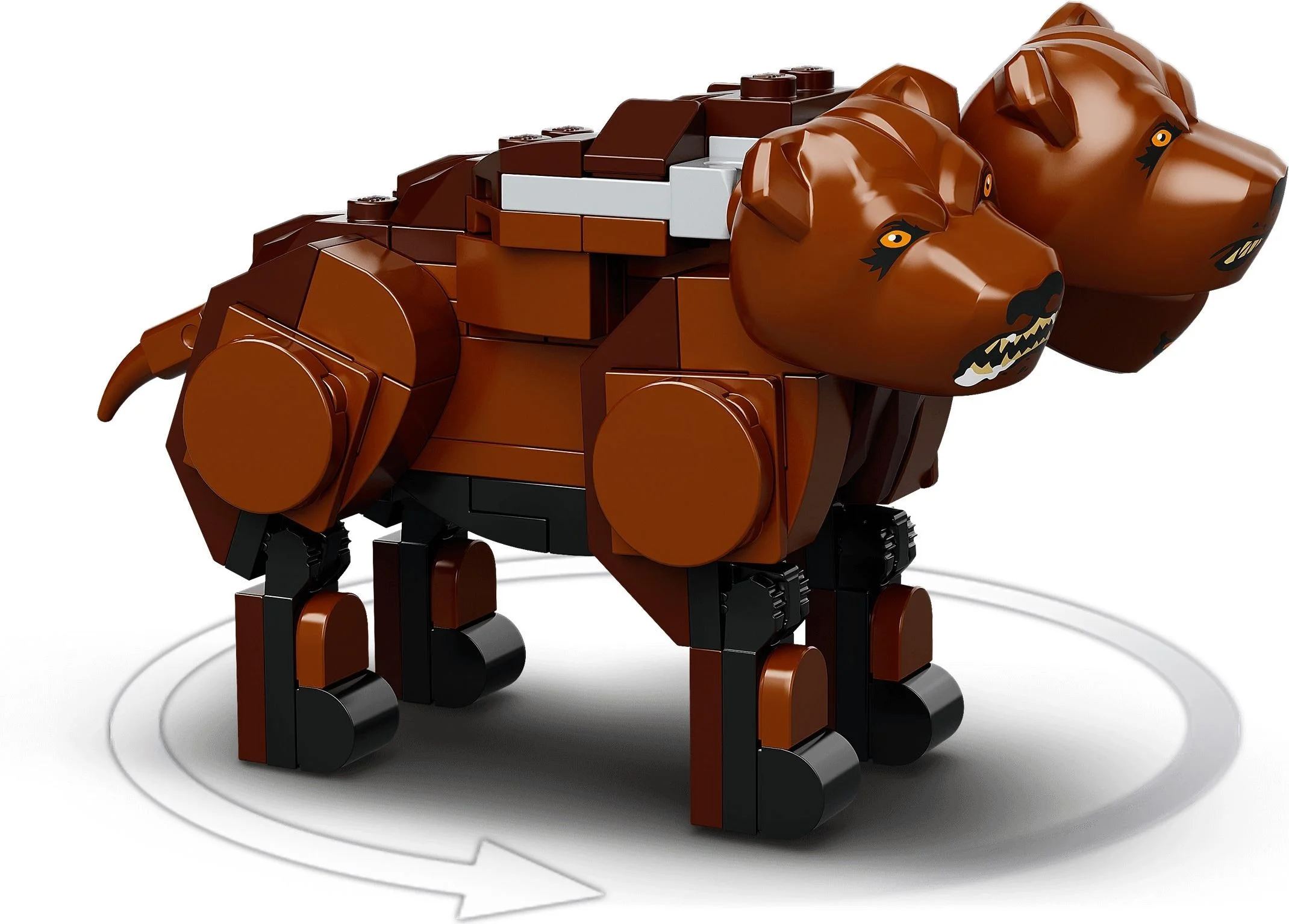 LEGO® 76387 Hogwart™: spotkanie z Puszkiem - zdjęcie 4