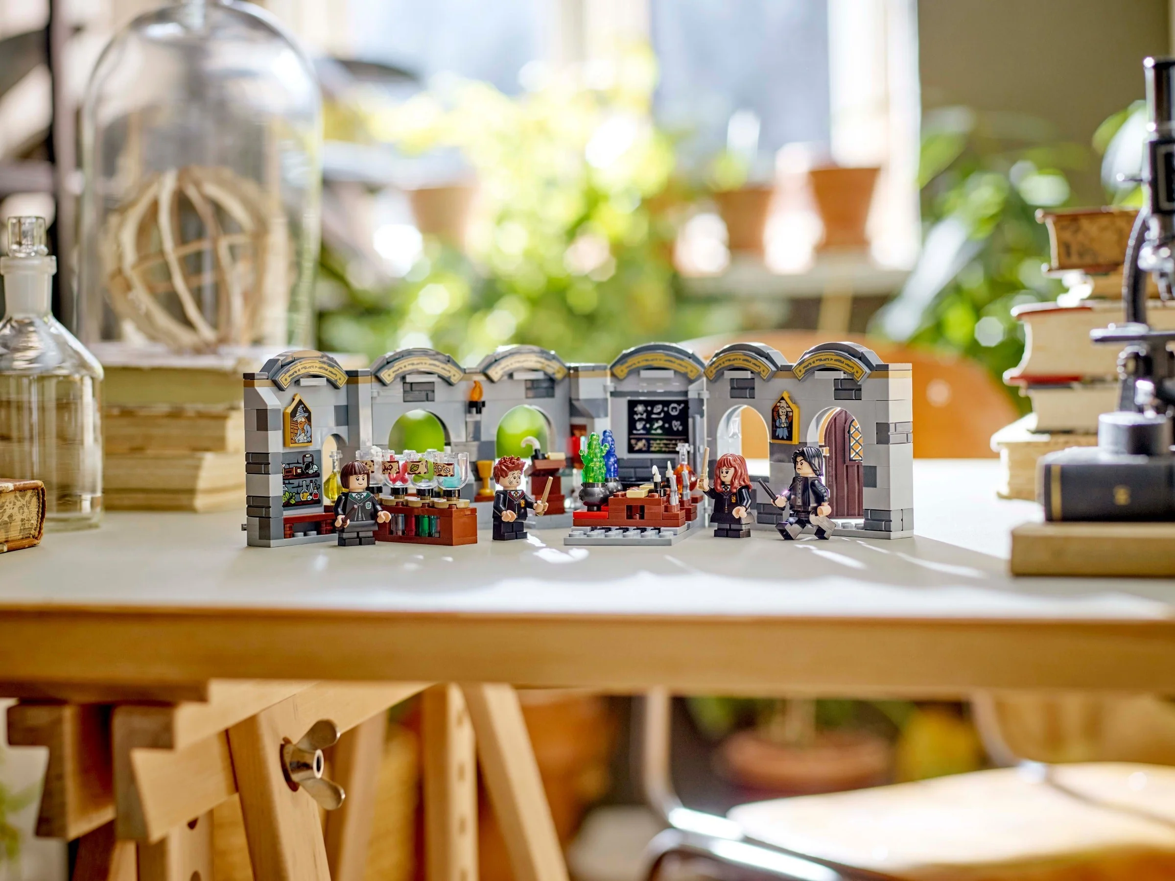 LEGO® 76431 Zamek Hogwart™: Zajęcia z eliksirów - zdjęcie 10