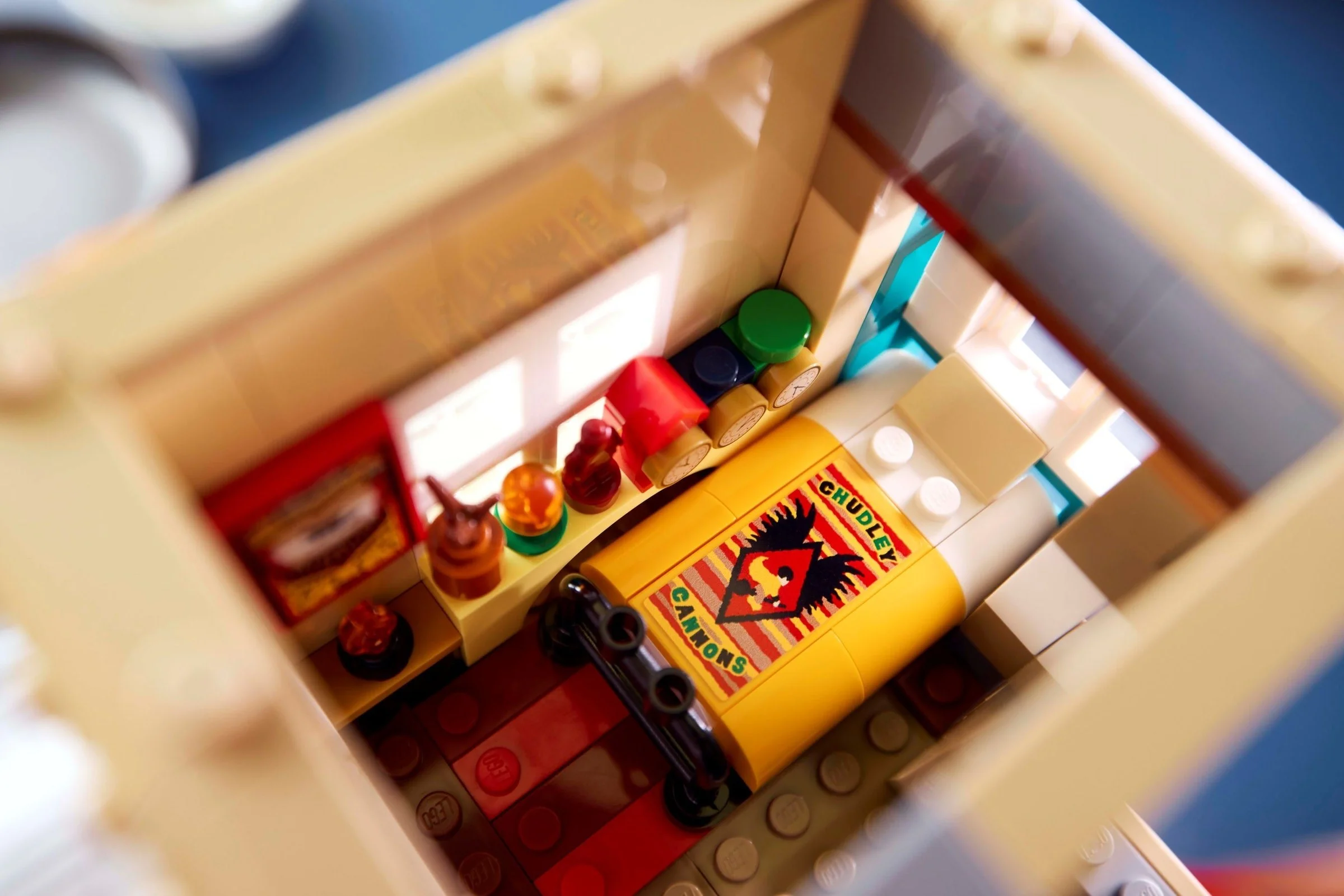 LEGO® 76437 Nora - edycja kolekcjonerska - zdjęcie 5