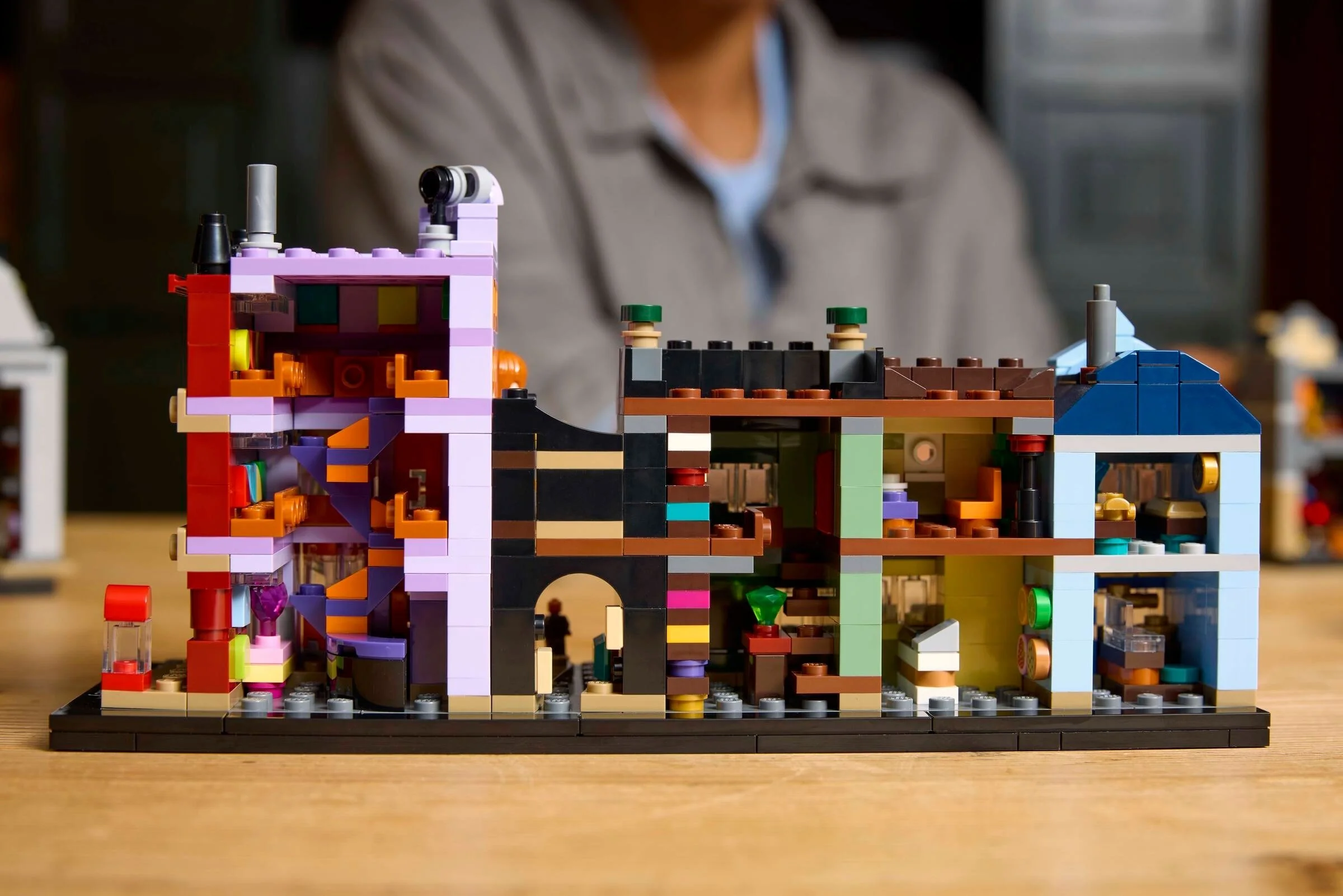 LEGO® 76444 Magiczne sklepy na Ulicy Pokątnej - zdjęcie 13